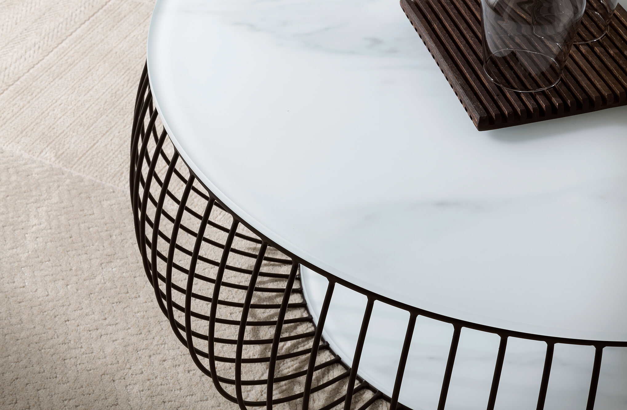 Artistiq Ronde Salontafel 'Johathan' Glas 86cm, kleur wit marmerlook