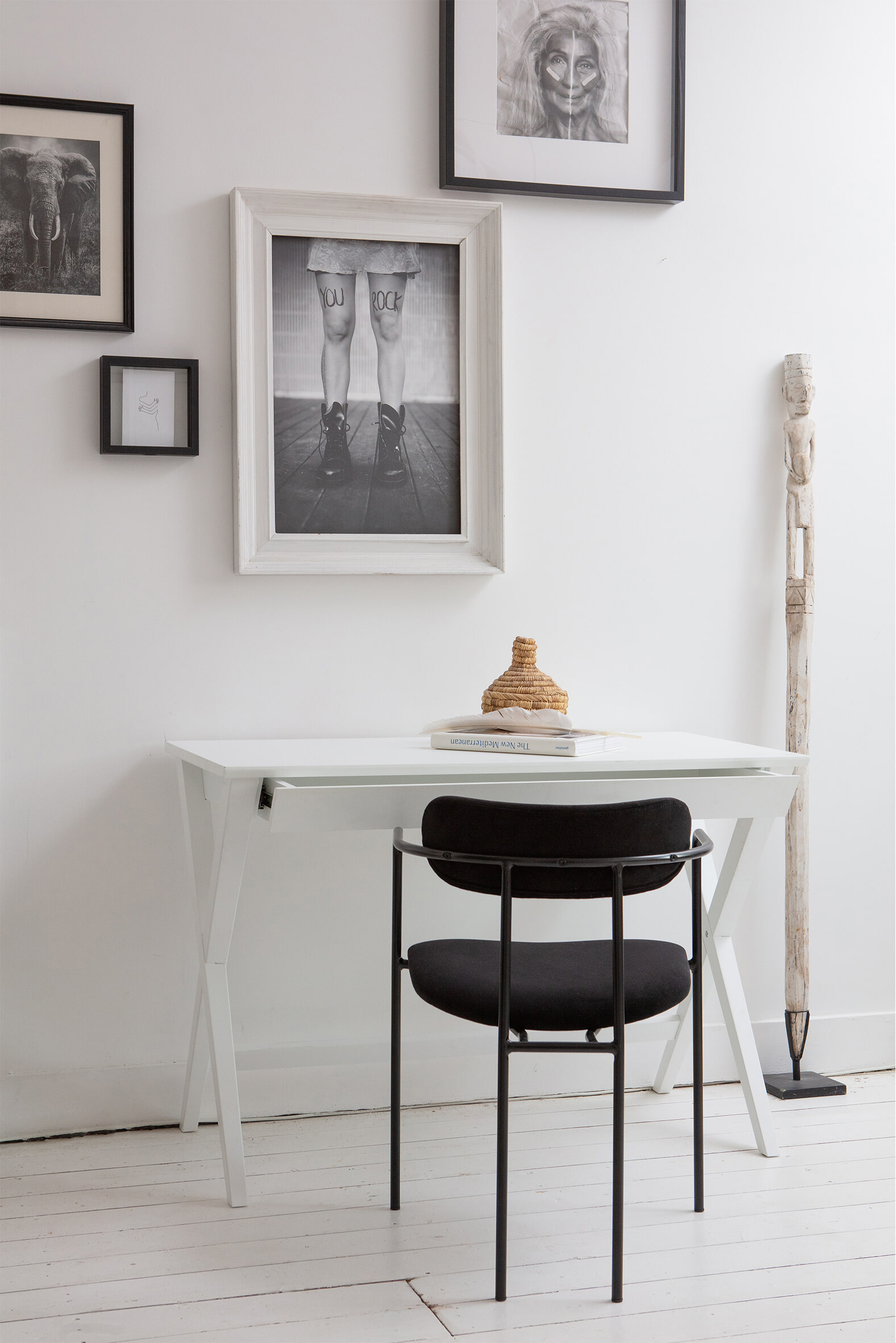 WOOOD Eetkamerstoel 'Ivy' Velvet, kleur Zwart