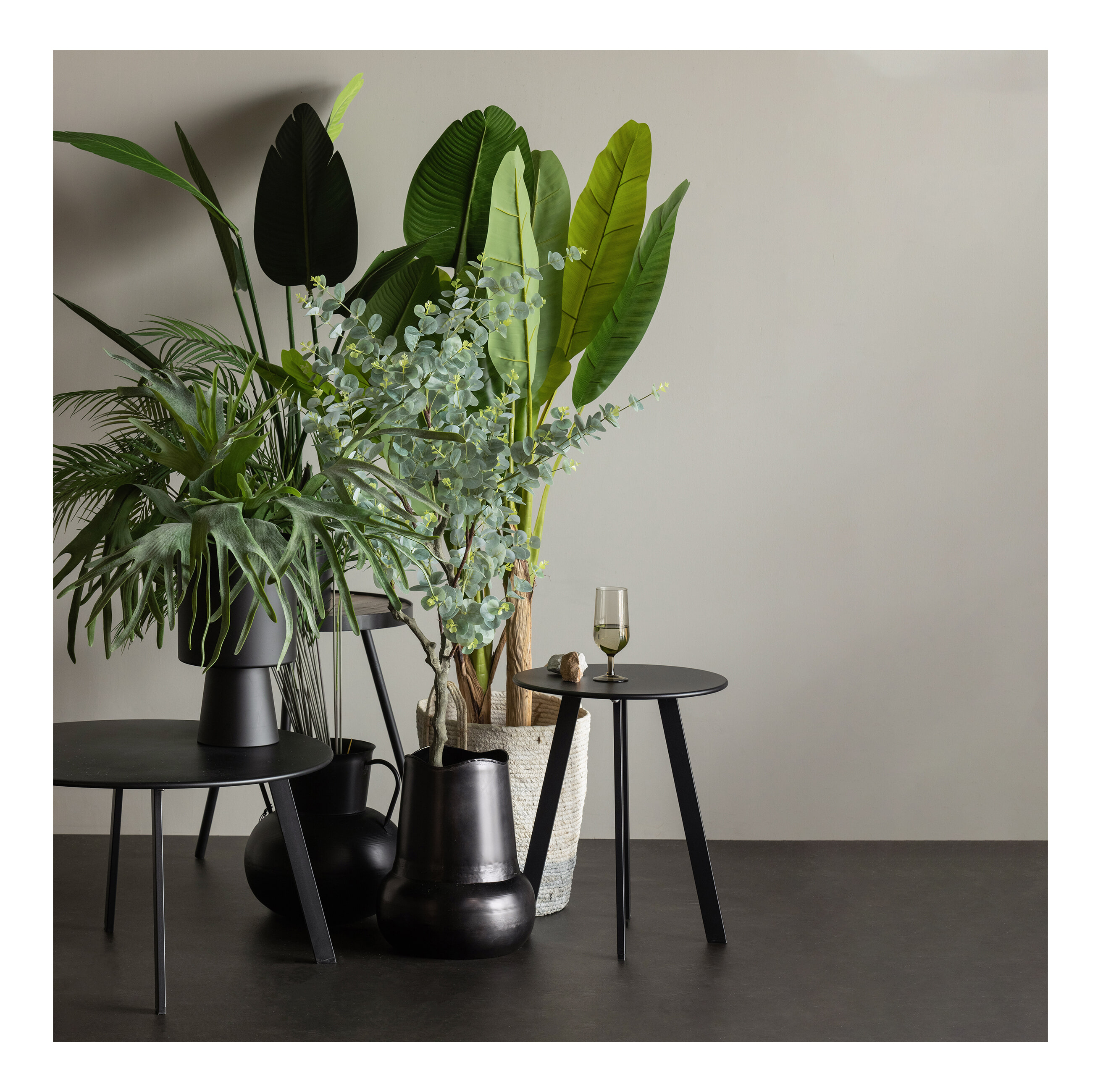 WOOOD Outdoor Bijzettafel 'Fer' Ø40cm, kleur Zwart