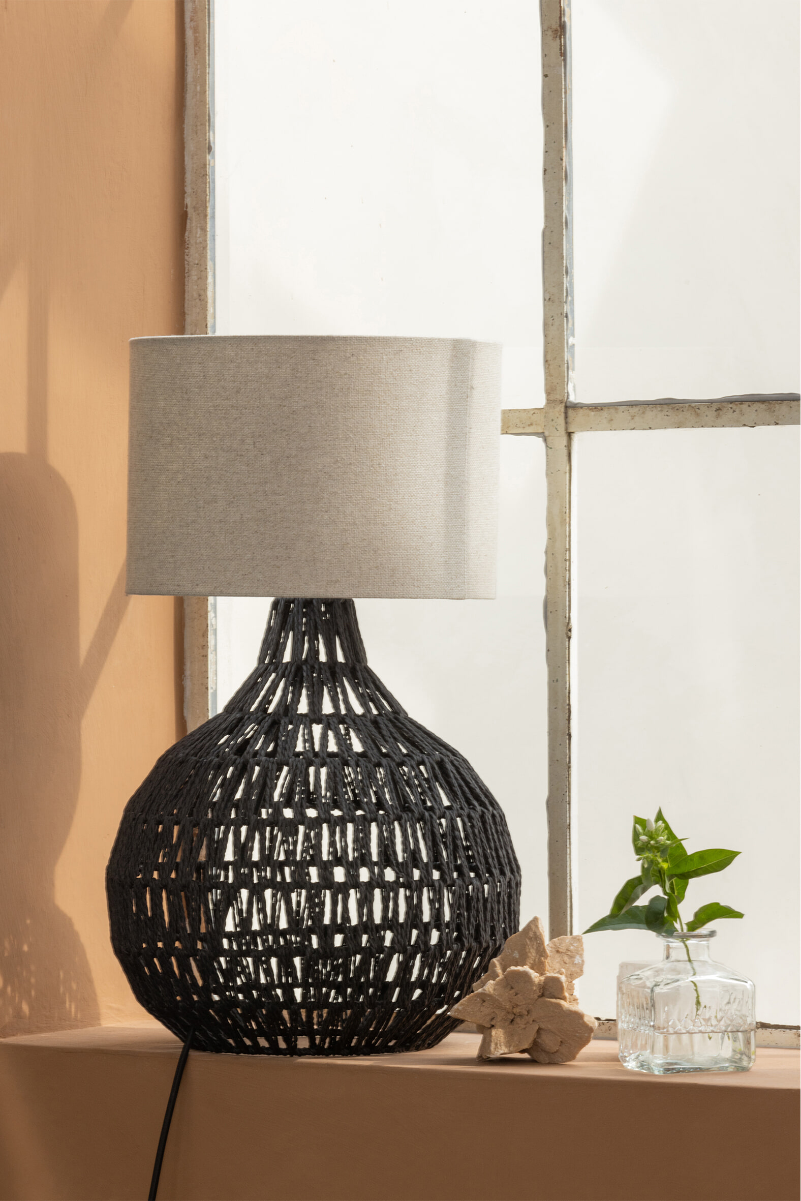 WOOOD Tafellamp 'Macy' Rattan, kleur Zwart (excl. kap)