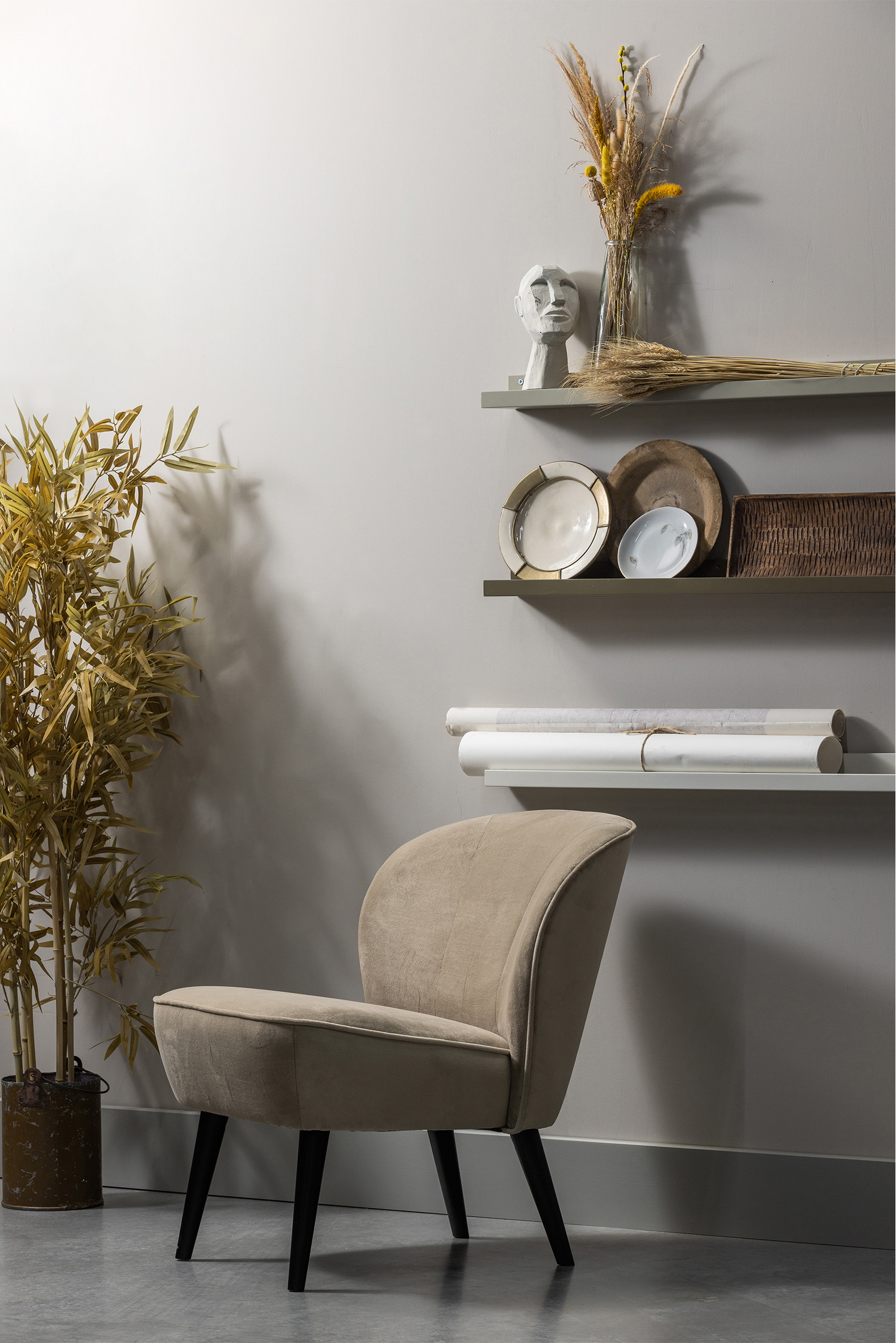 WOOOD Fauteuil 'Sara' Velvet, kleur Khaki