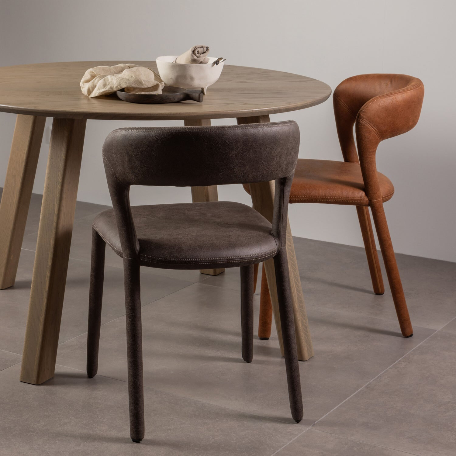 WOOOD Eetkamerstoel 'Noble' Lederlook, kleur Cognac