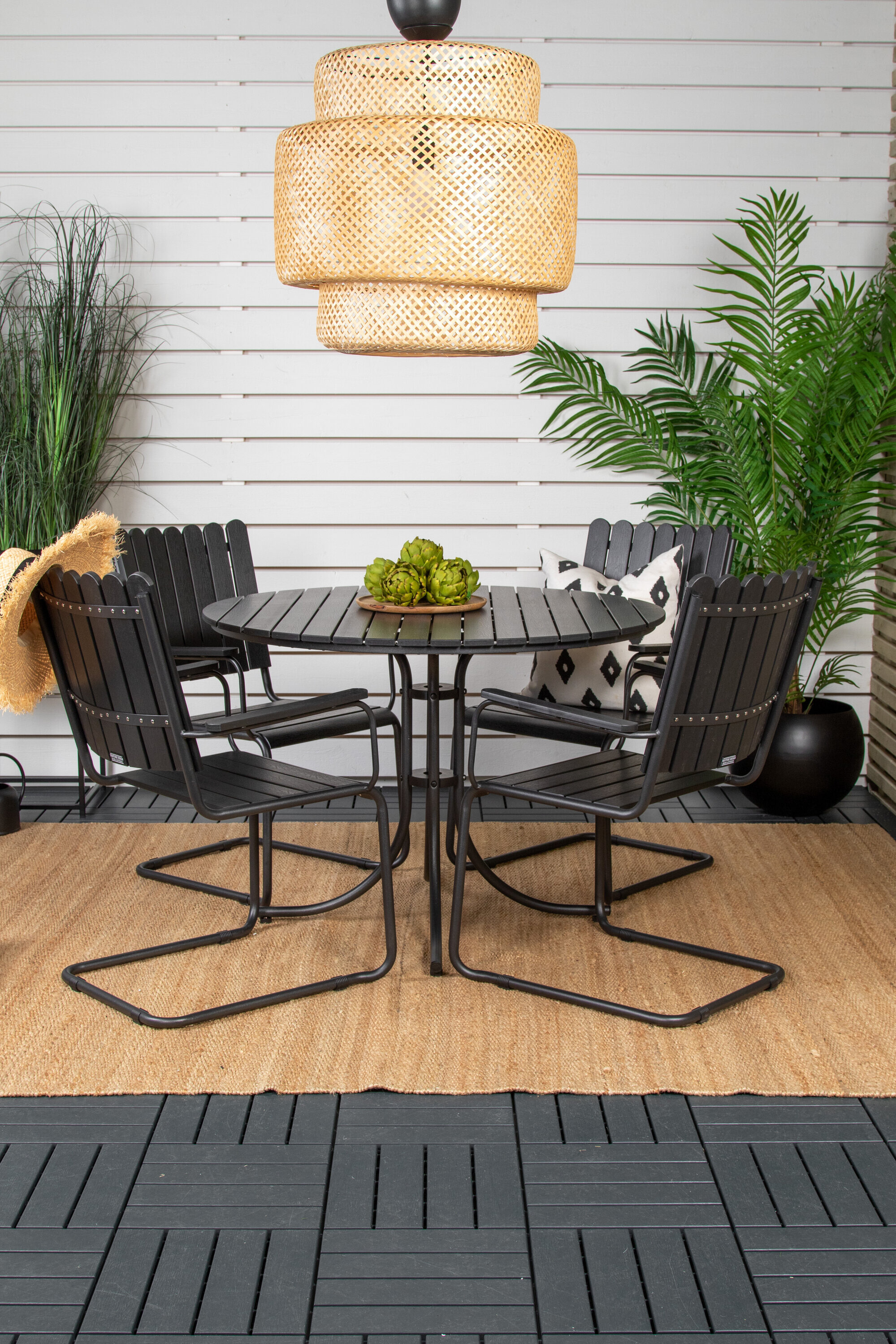 Nohr Outdoor Diningset 'Temisha' Polywood, kleur Zwart