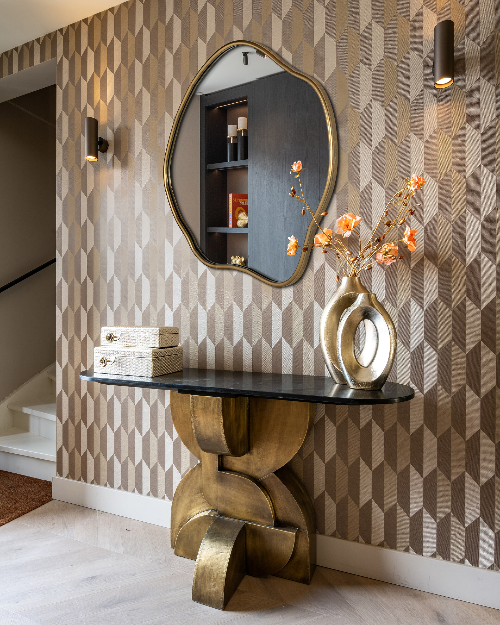 Richmond Sidetable 'Maddox' Marmer en Brass, 130cm