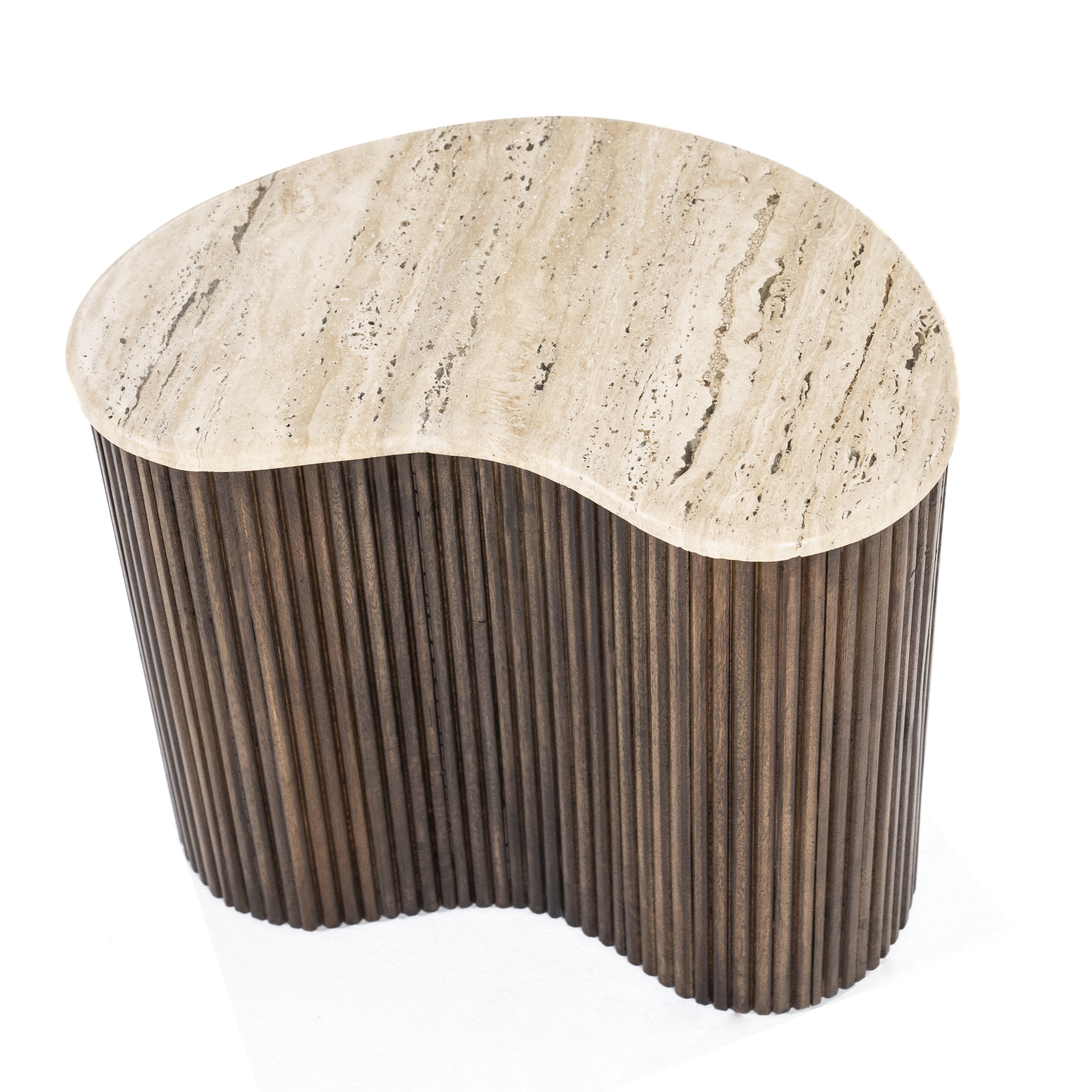 Eleonora Bijzettafel 'Mari' Organisch, Mangohout en Travertin, 50 x 33cm