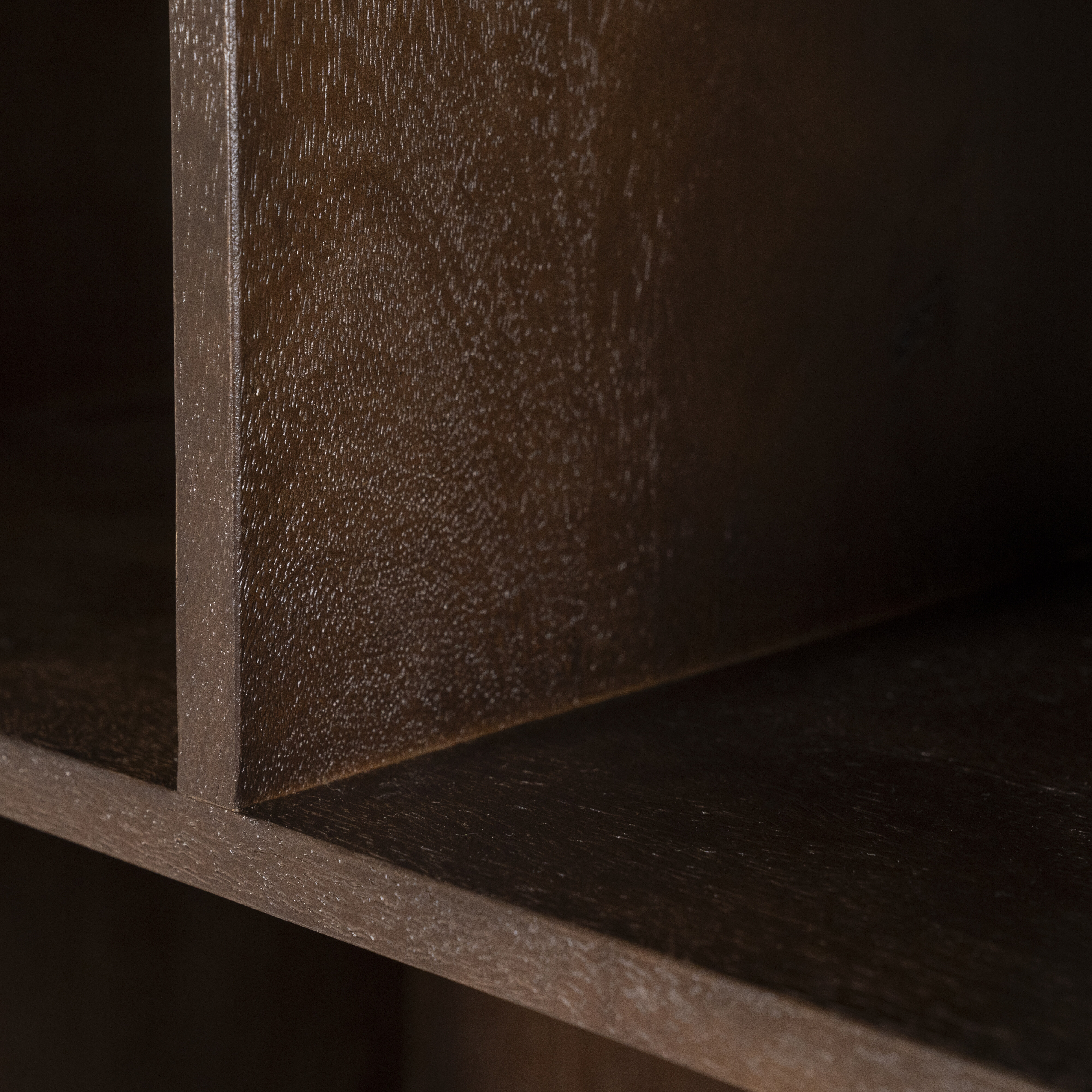 Eleonora Boekenkast 'Lio' Mangohout en Travertin, 150 x 120cm