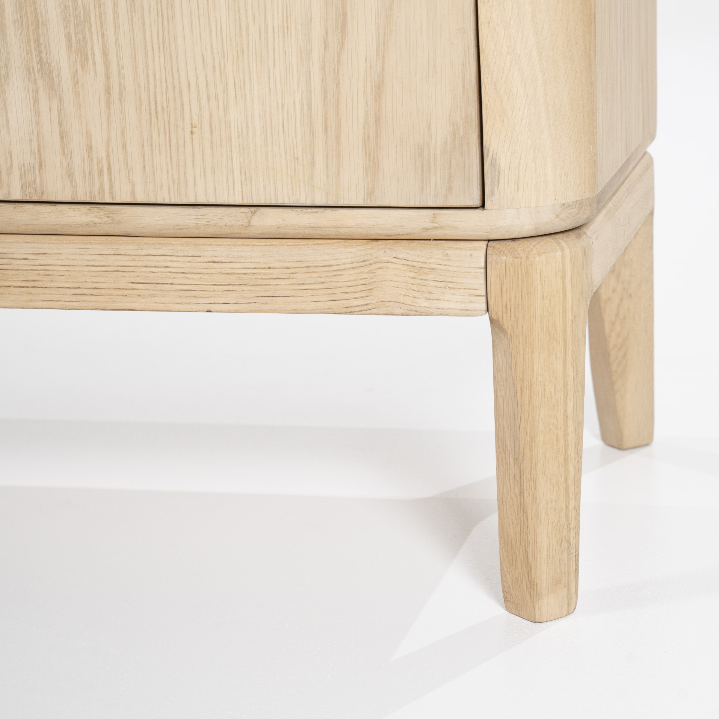 Eleonora Dressoir 'Harvey' Eikenhout, 200cm