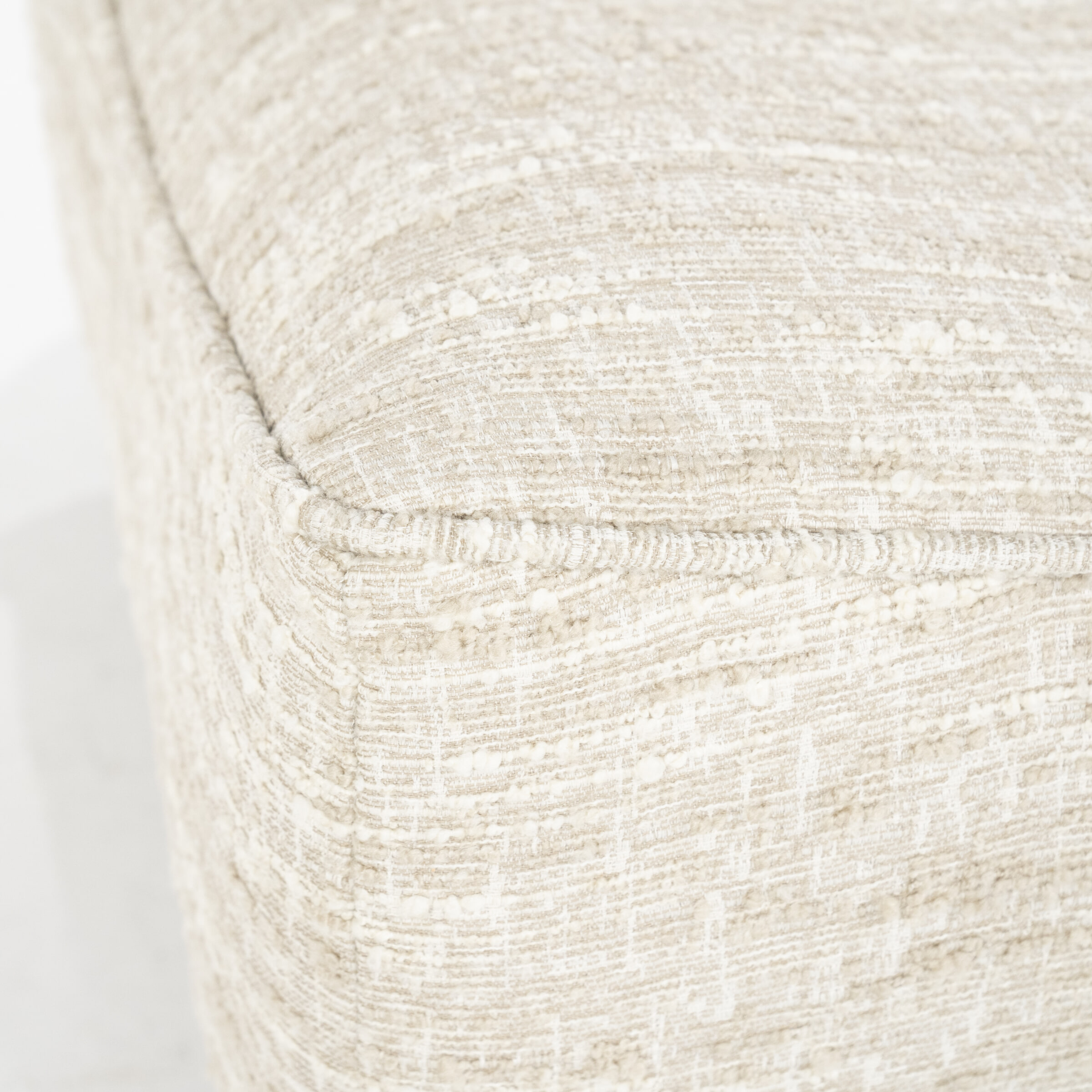 Eleonora Draaifauteuil 'Loys' Chenille, kleur Beige