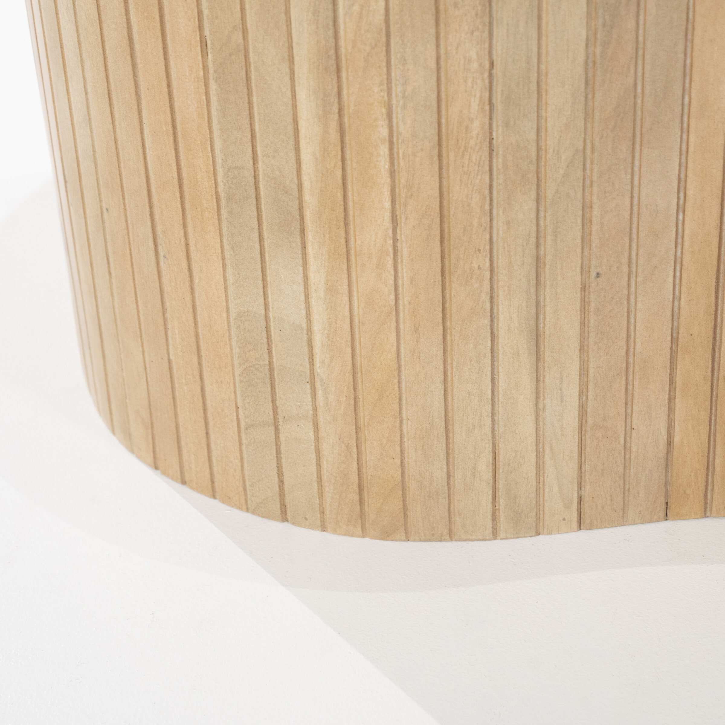 Eleonora Organische Salontafel 'Kira' Mangohout en marmer, 129 x 84cm