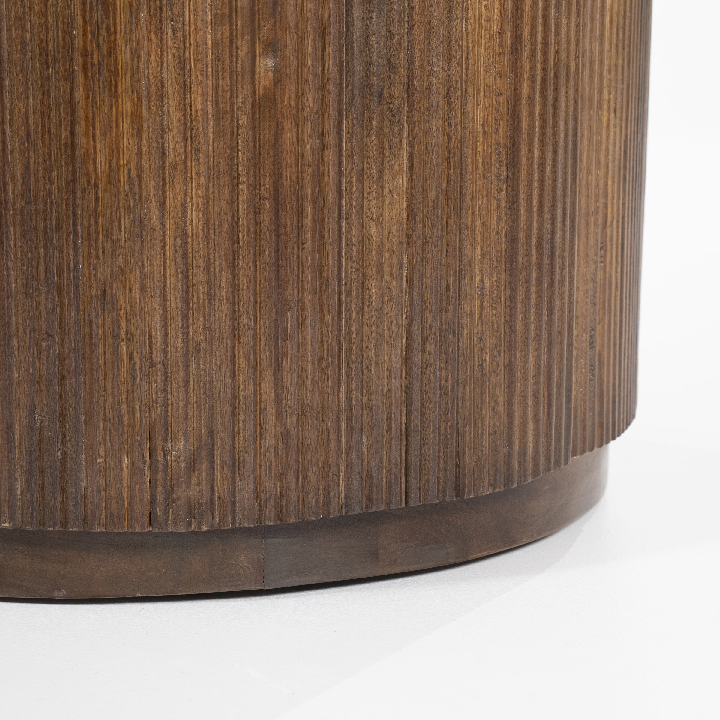 Eleonora Organisch Bureau 'Mari' Mangohout en Travertin, 129 x 60cm