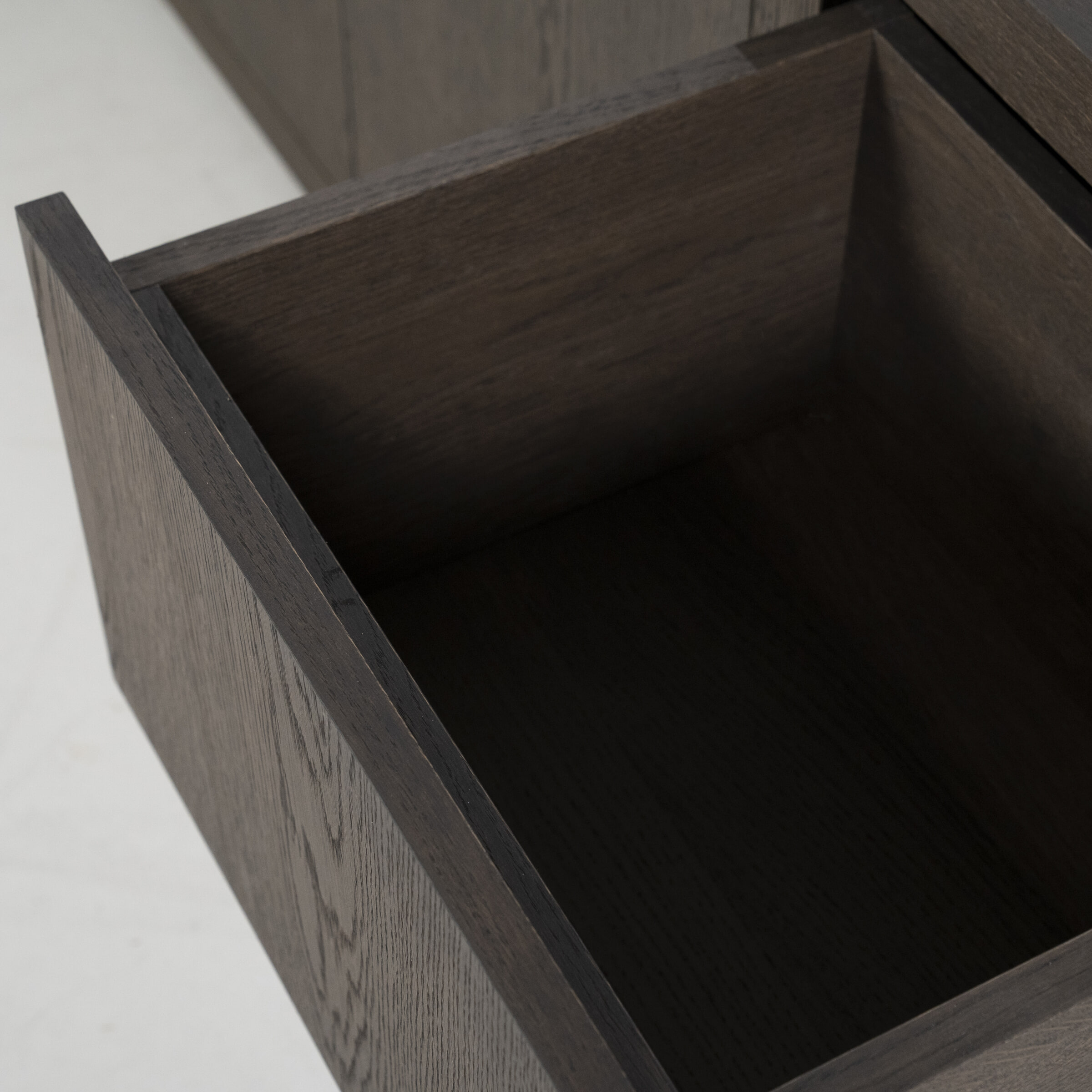 Eleonora Dressoir 'Helsinki' Eiken, 200cm, kleur Bruin