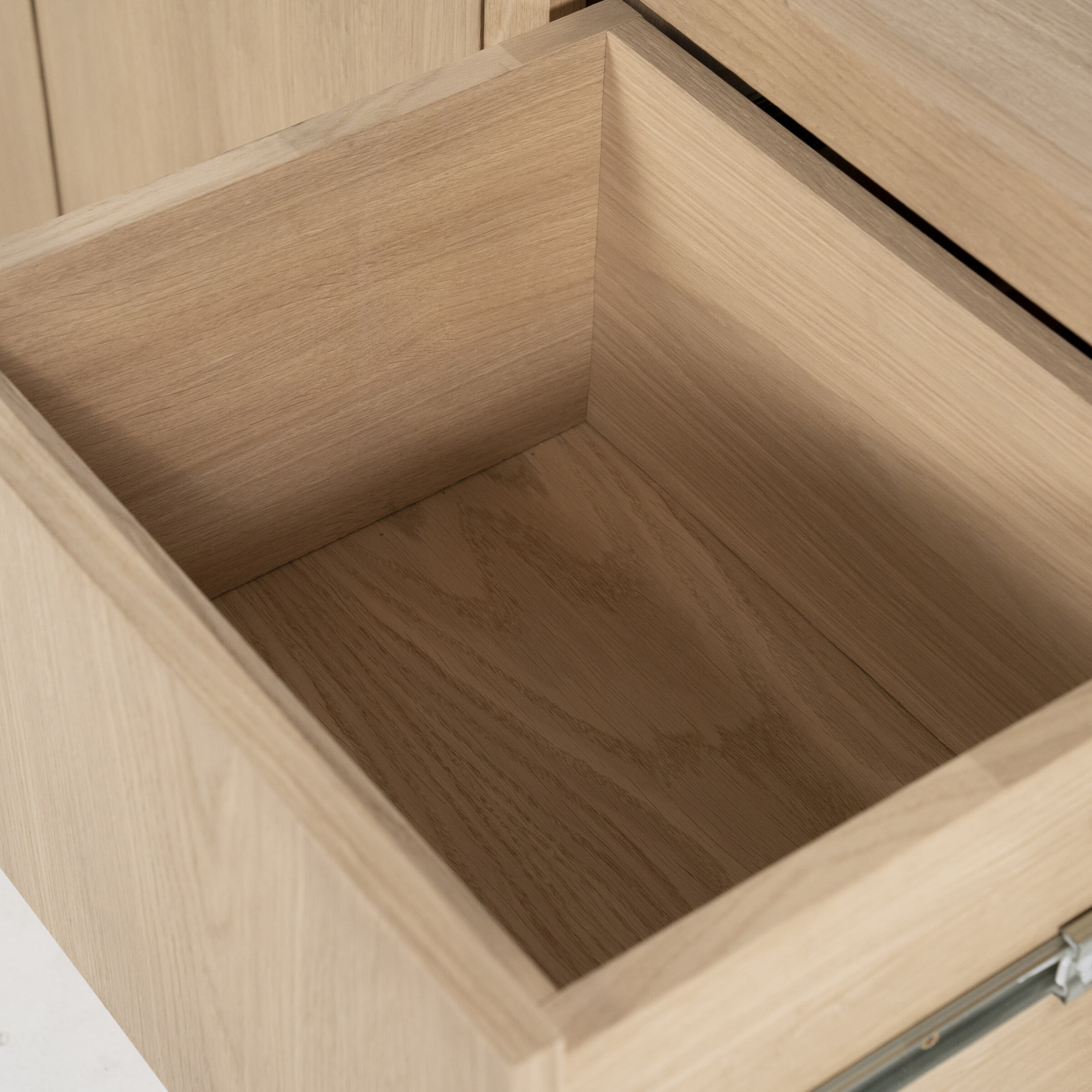 Eleonora Dressoir 'Helsinki' Eiken, 200cm, kleur Naturel