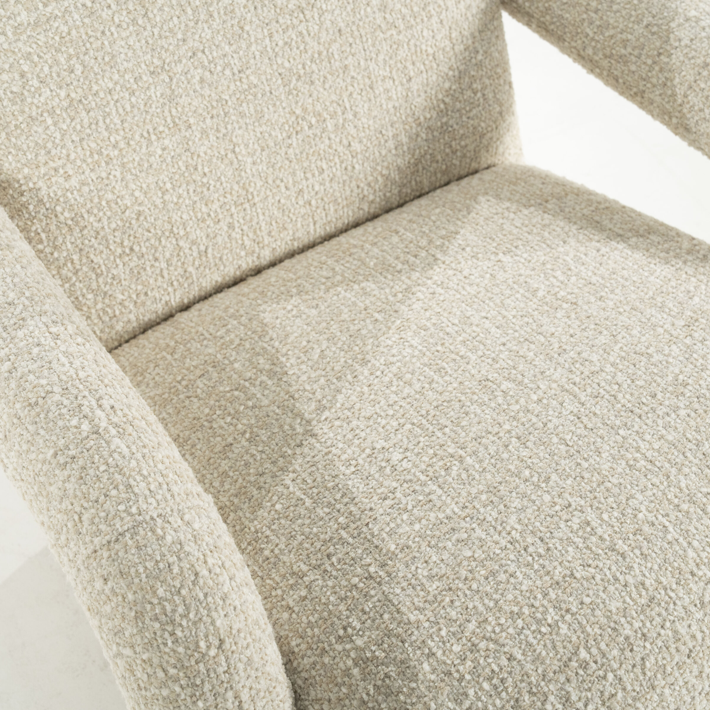 Eleonora Fauteuil 'Monica' Grove Bouclé, kleur Beige