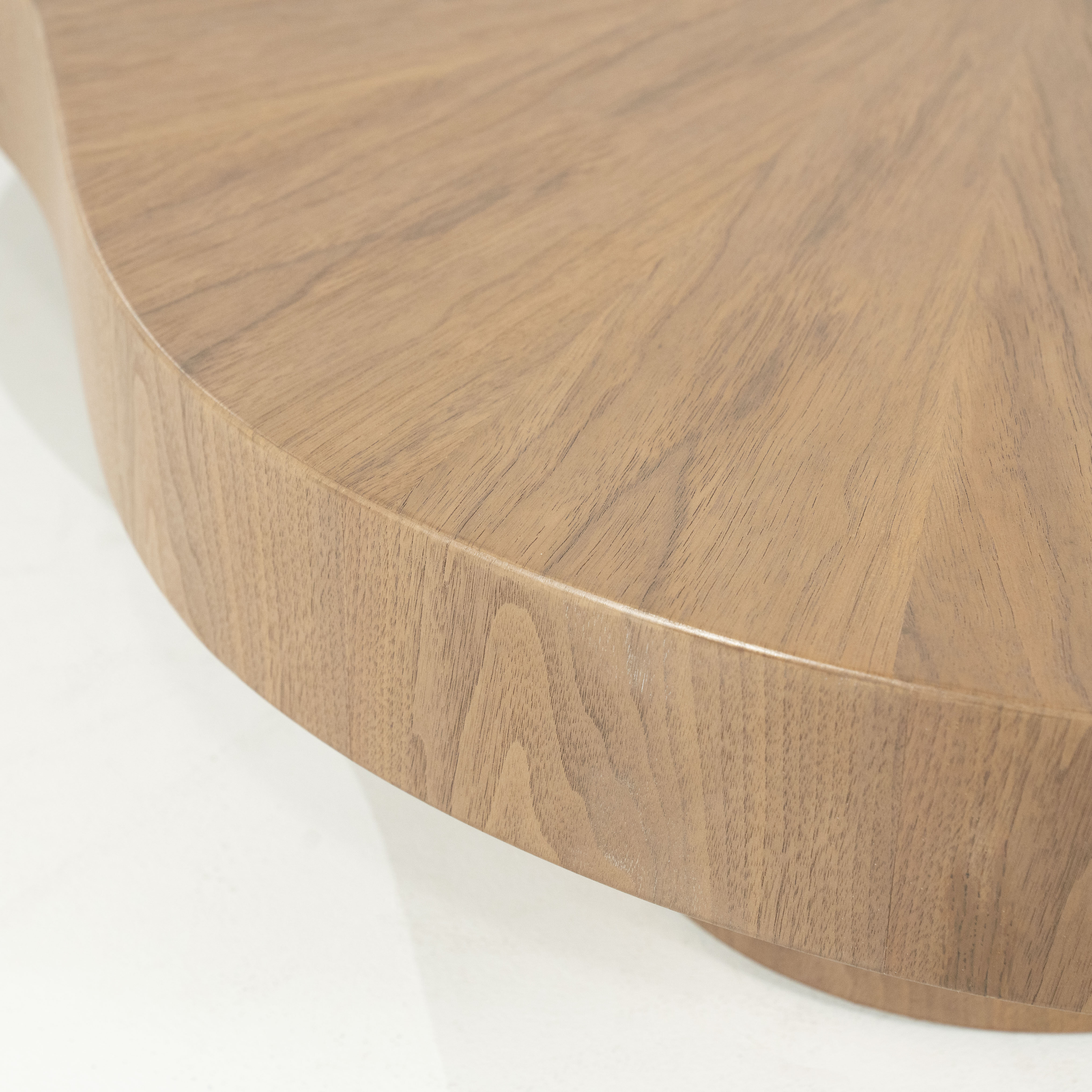 Eleonora Organische Salontafel 'Bobbie' Walnootfineer lichtbruin, 150 x 110cm, kleur Naturel