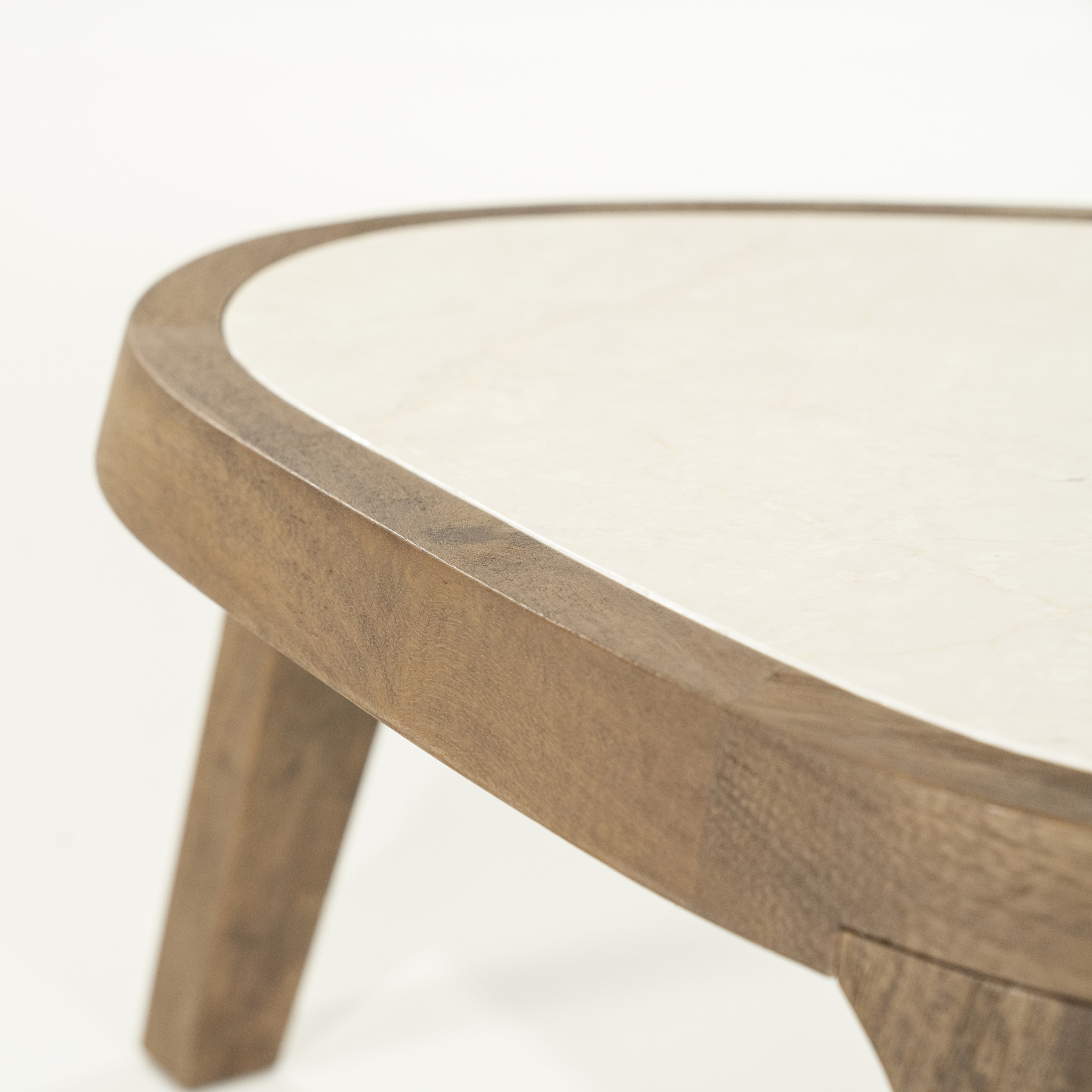 Eleonora Organische Salontafel 'Fred' Marmer en mangohout, 51 x 60cm