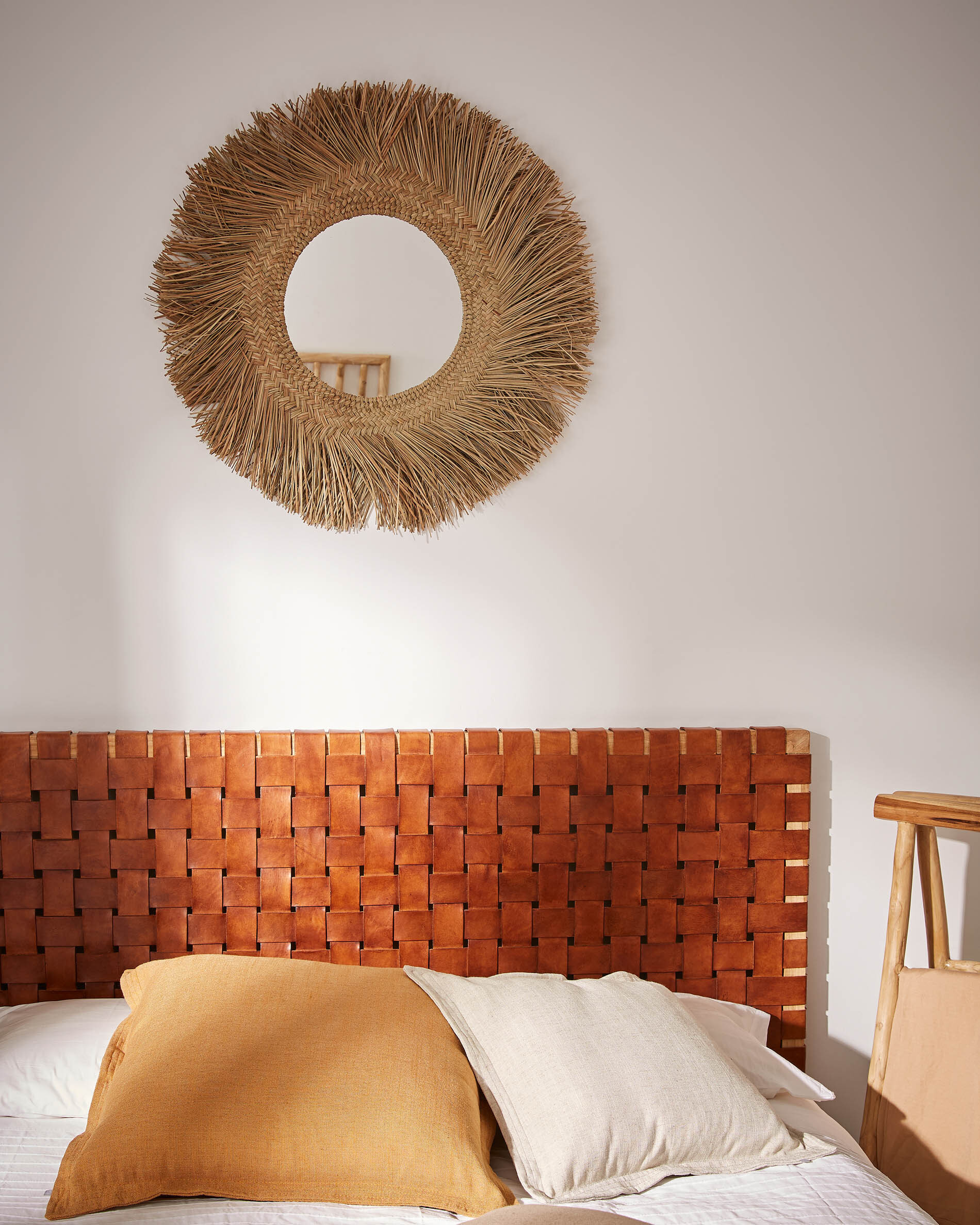 Kave Home Hoofdbord 'Calixta' Teakhout en Leer, 153 x 110cm