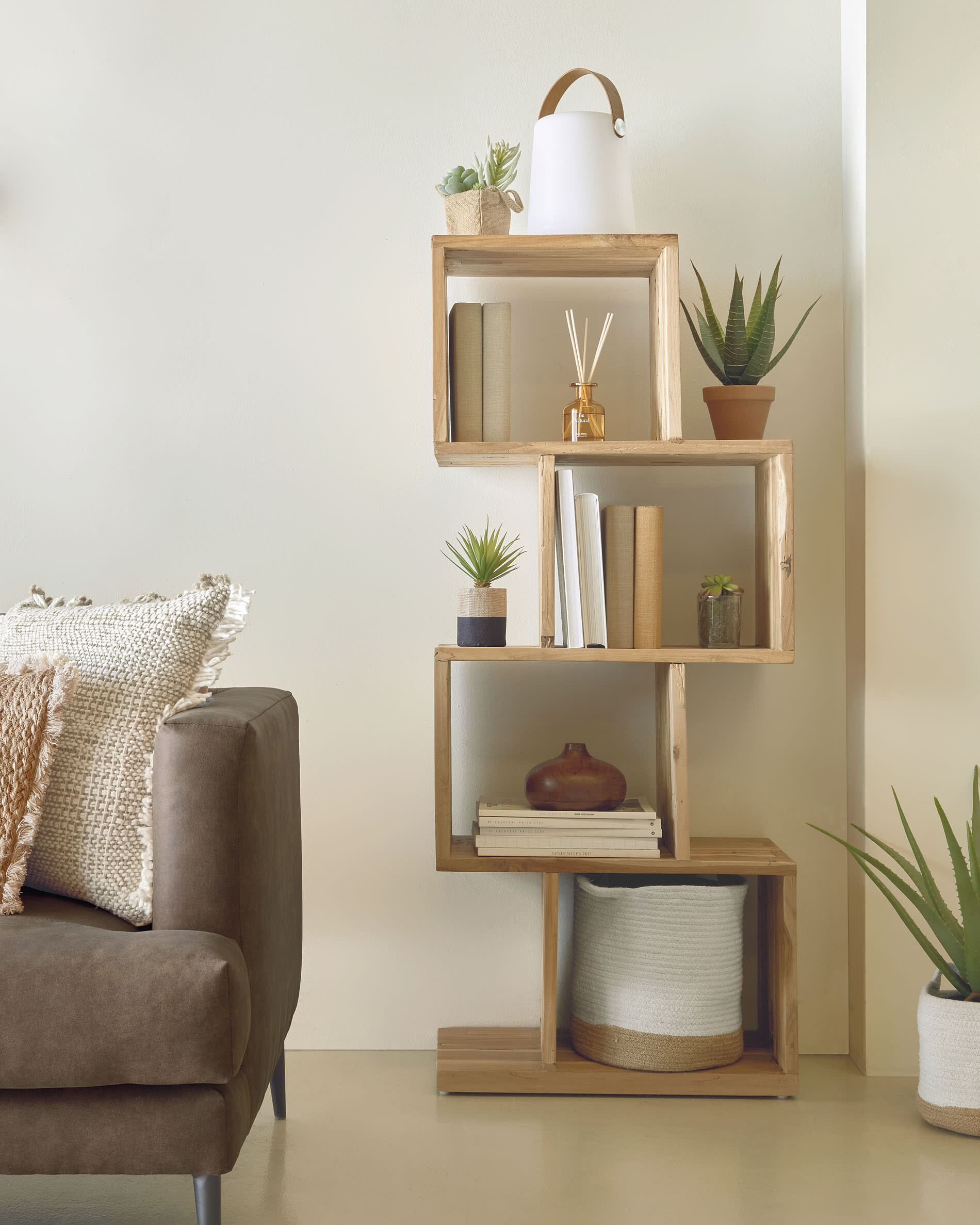 Kave Home Wandrek 'Aroba' 132cm hoog, kleur naturel