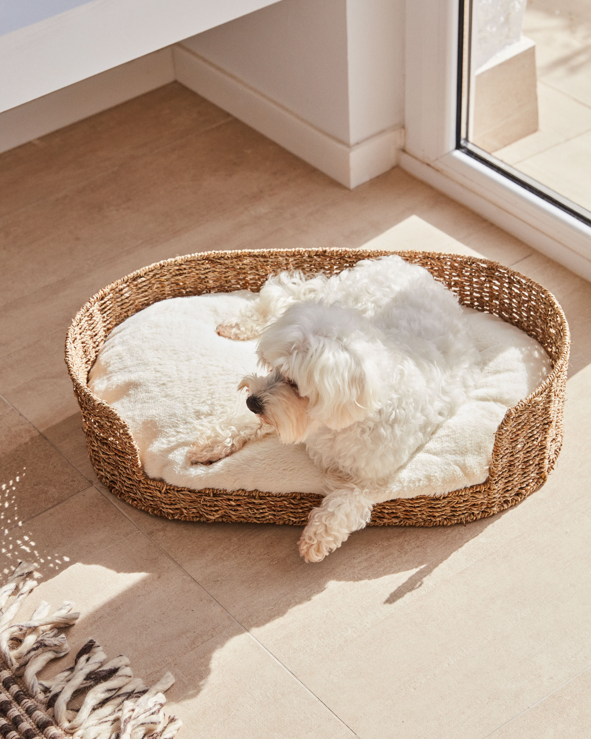 Kave Home Hondenmand 'Fliicker' Zeegras, 60 x 35cm