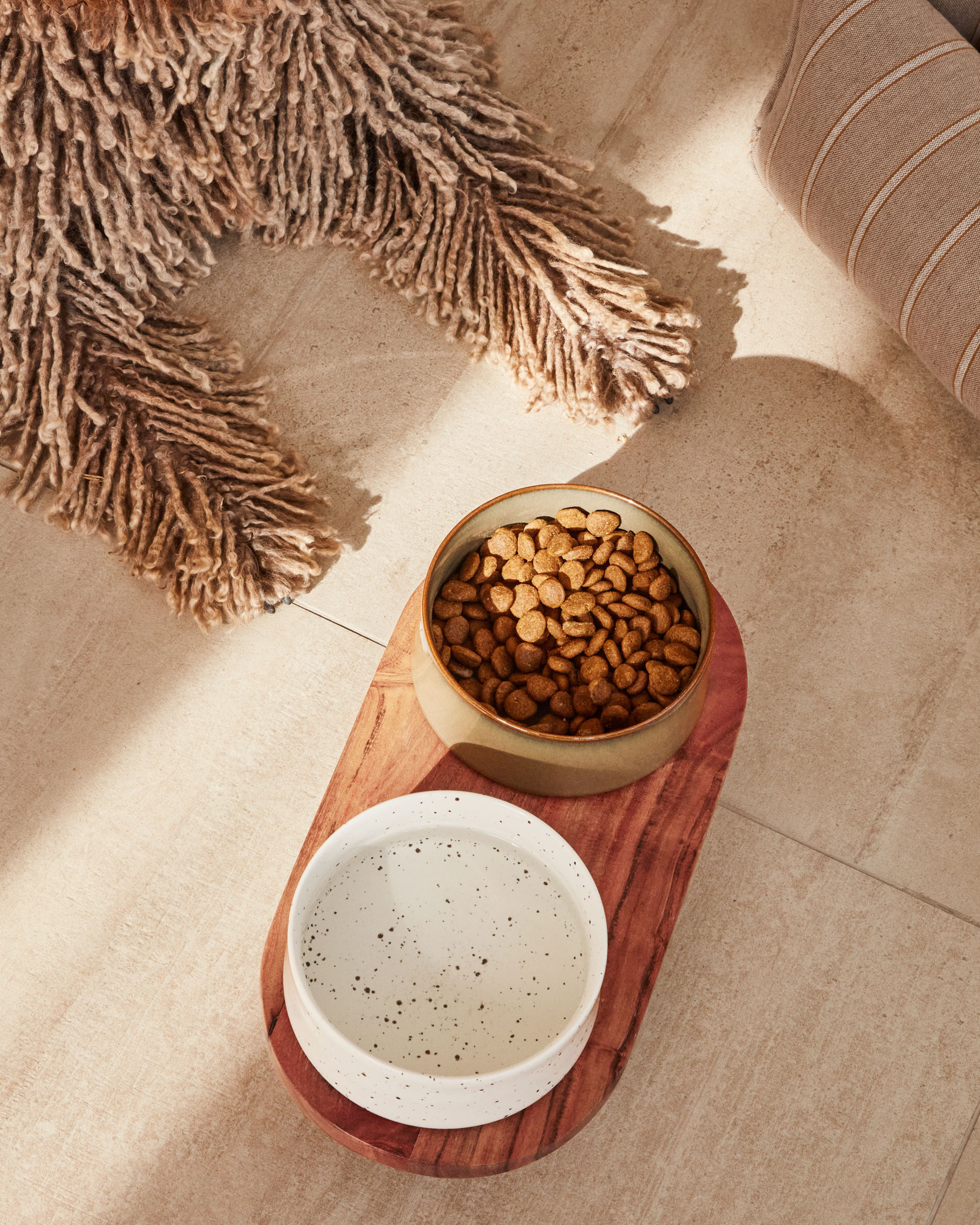 Verhoogde Slow Feeder Kattenbak - Keramische