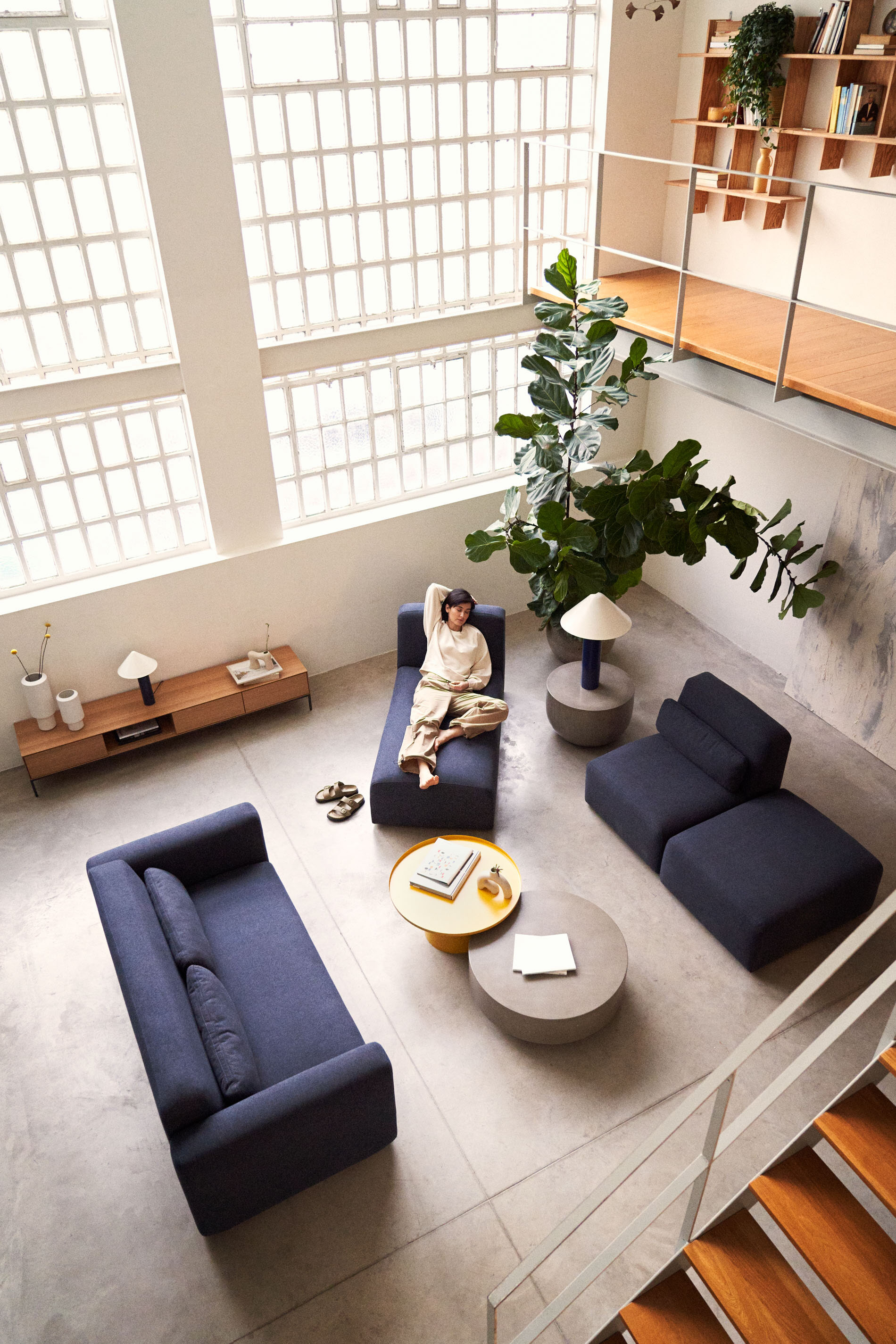 Kave Home 2-zits Bank 'Neom' kleur Donkerblauw