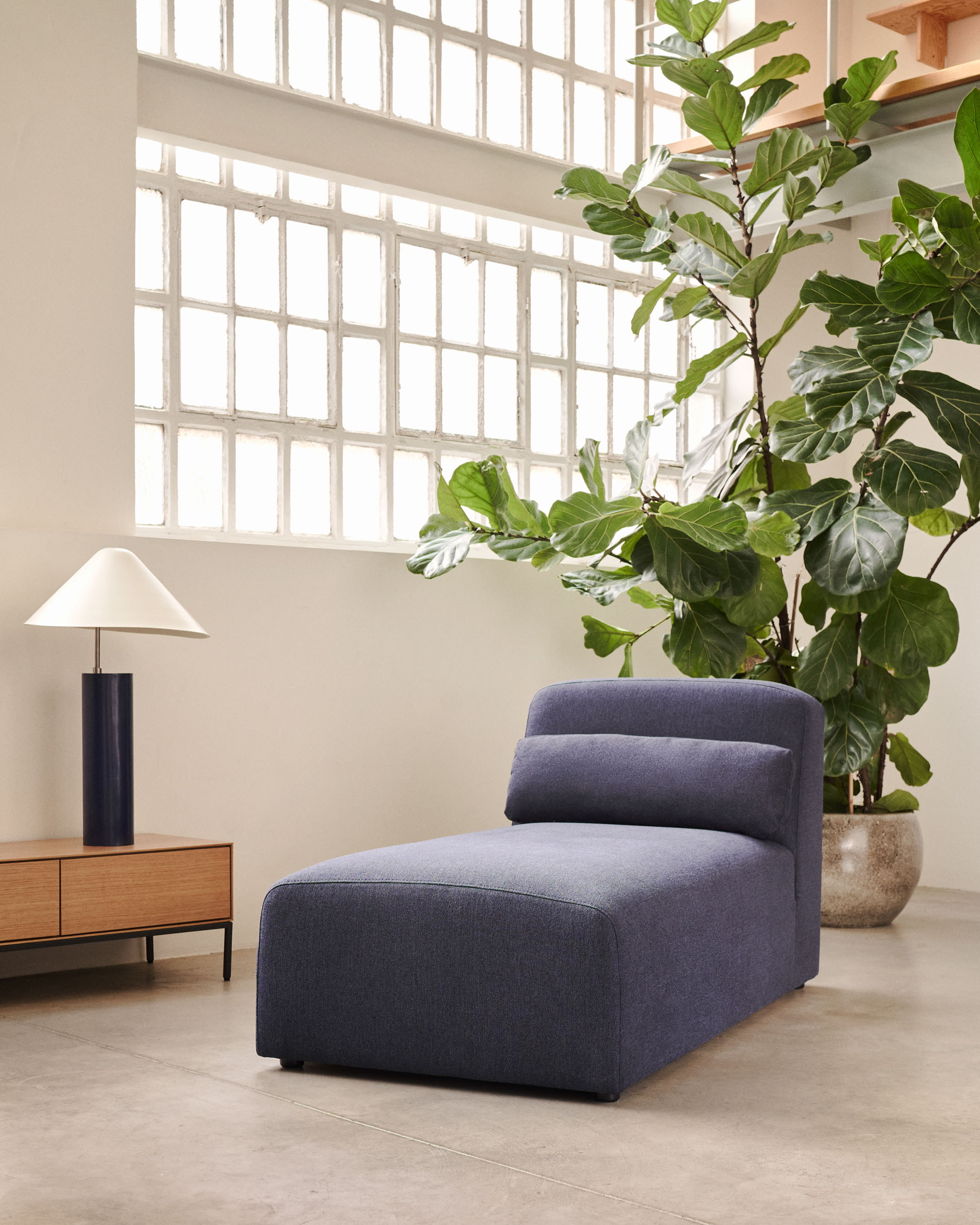 Kave Home Chaise Longue 'Neom' kleur Donkerblauw