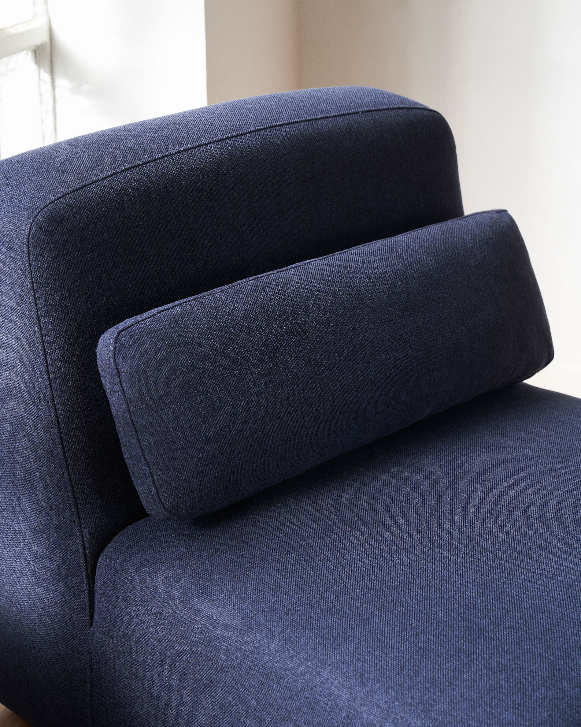 Kave Home Sierkussen 'Neom' t.b.v. Bank Neom, kleur Donkerblauw