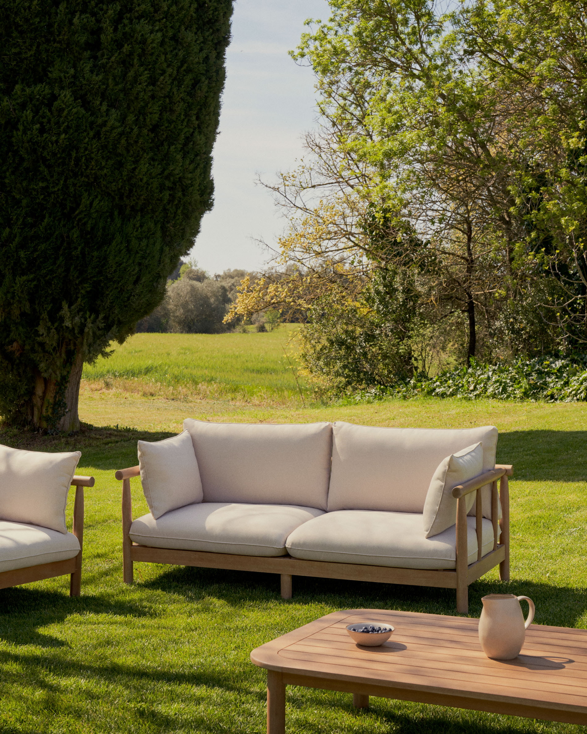 Kave Home Outdoor Salontafel 'Sacova' Eucalyptushout, 140 x 89cm