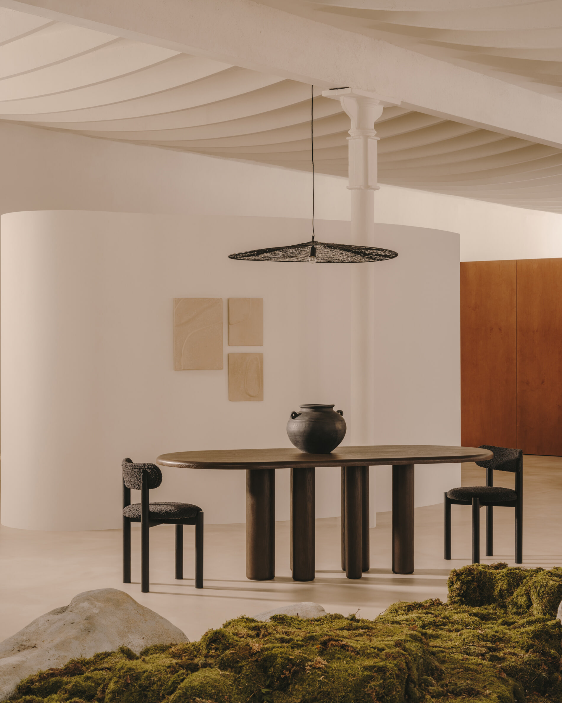 Kave Home Ovale Eettafel 'Mailen' Essenhout, 220 x 105cm, kleur Donkerbruin