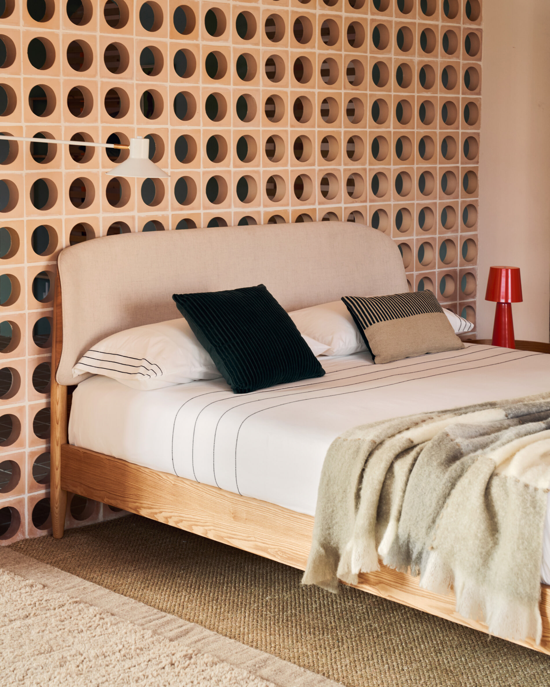 Kave Home Bed 'Octavia' Essenhout, 160 x 200cm