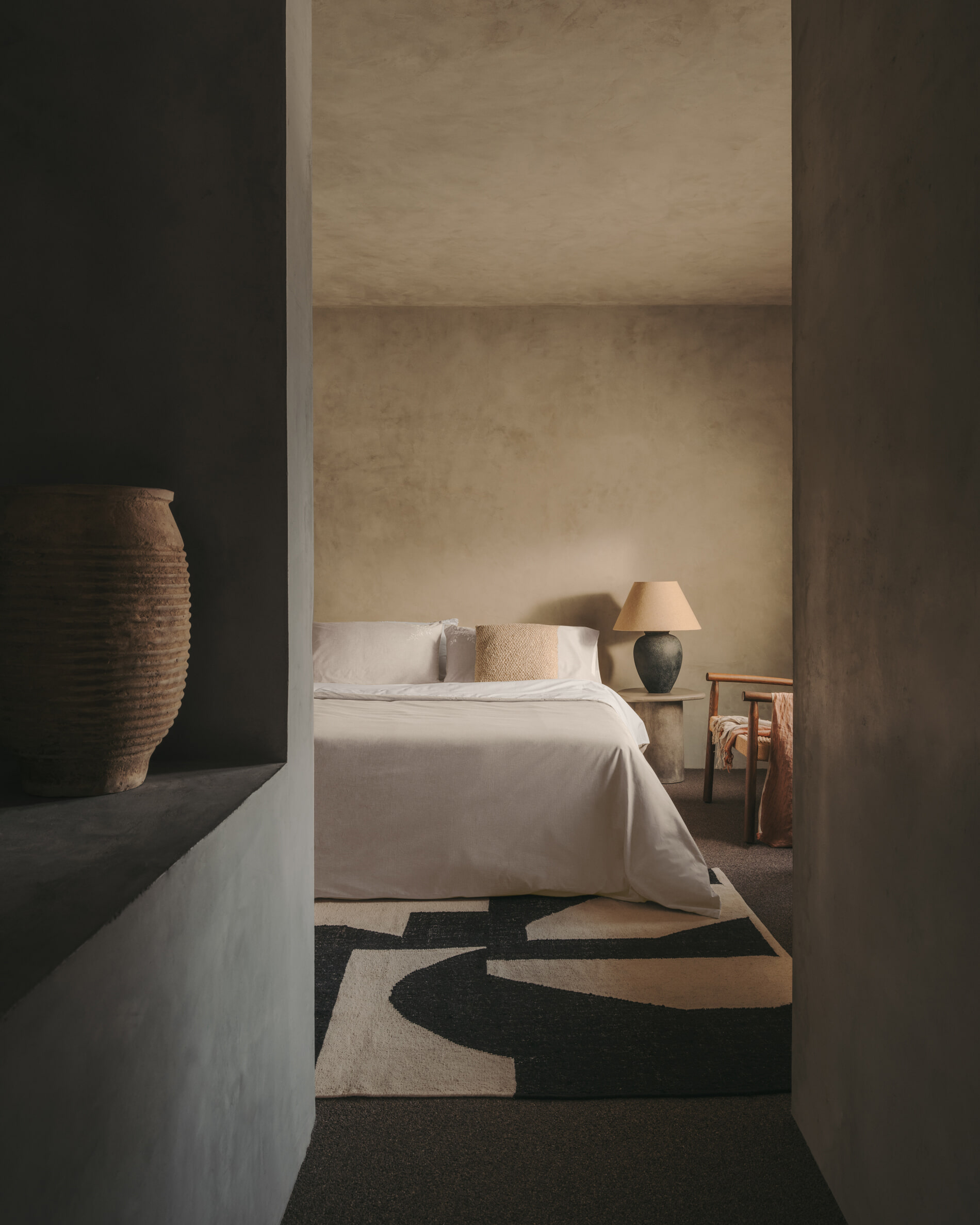 Kave Home Tafellamp 'Mercadal' Keramiek en linnen (incl. kap)