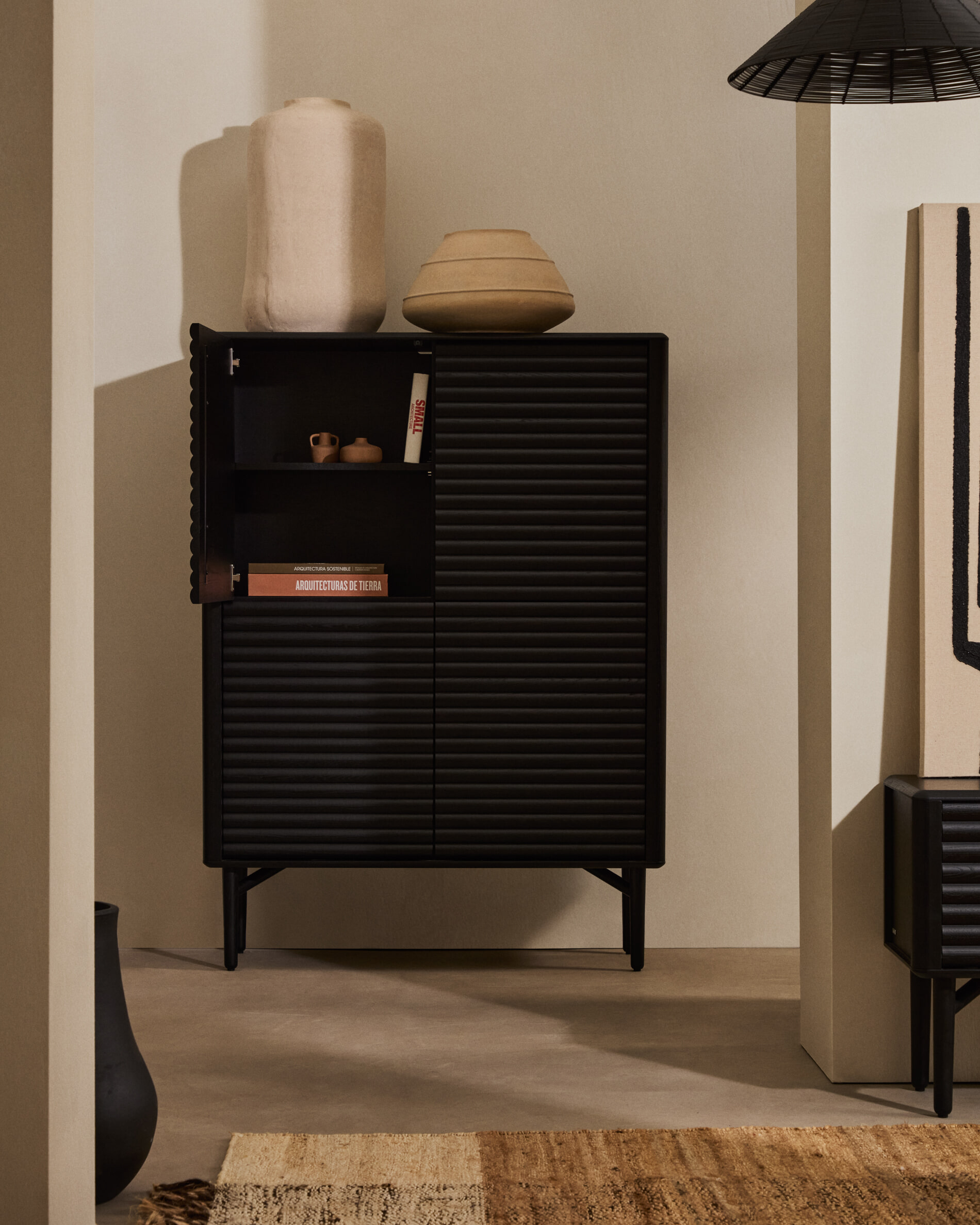 Kave Home Opbergkast 'Lenon' Eikenhout, 144 x 105cm, kleur Zwart