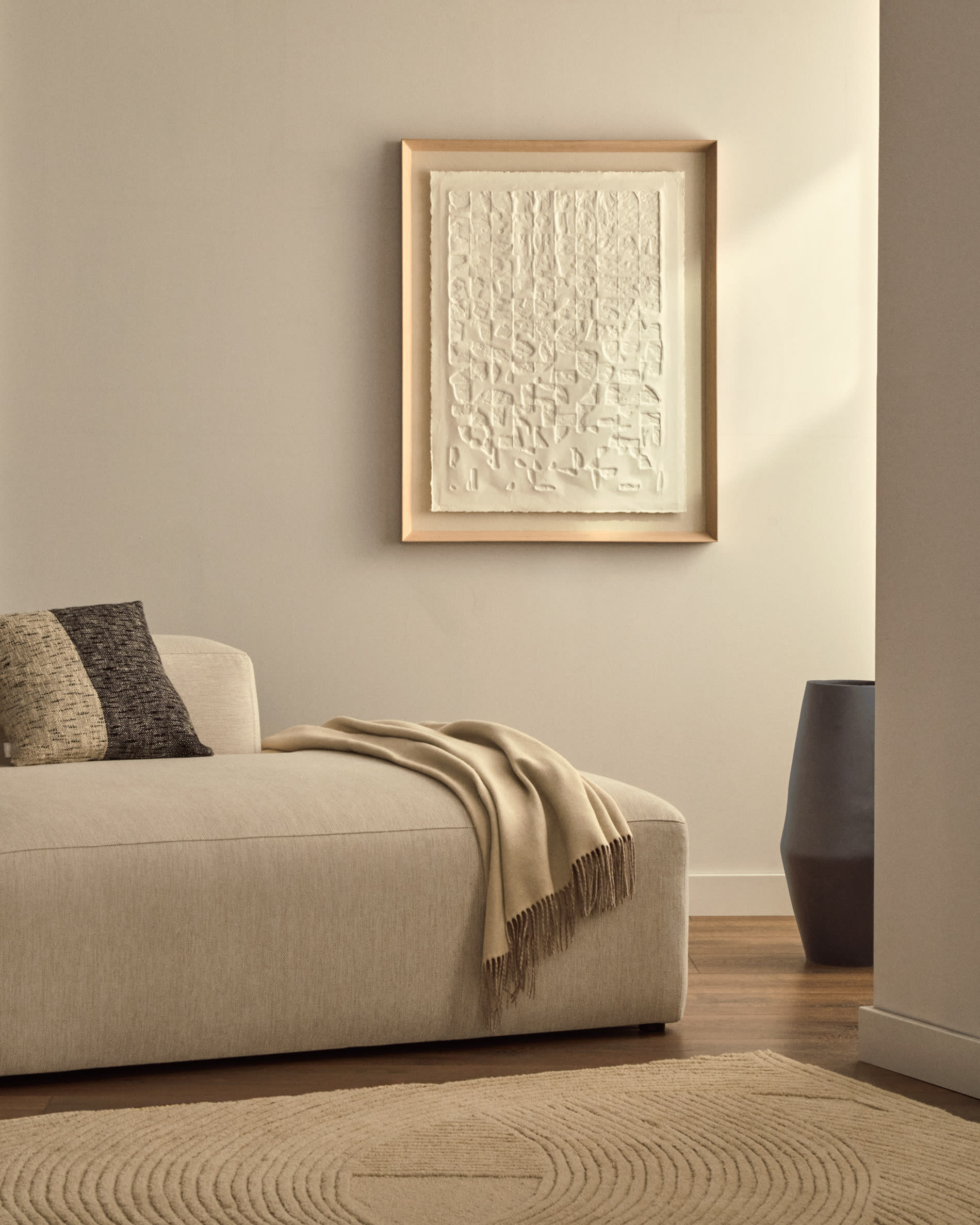 Kave Home Schilderij 'Annia' Papier Maché, 90 x 70cm