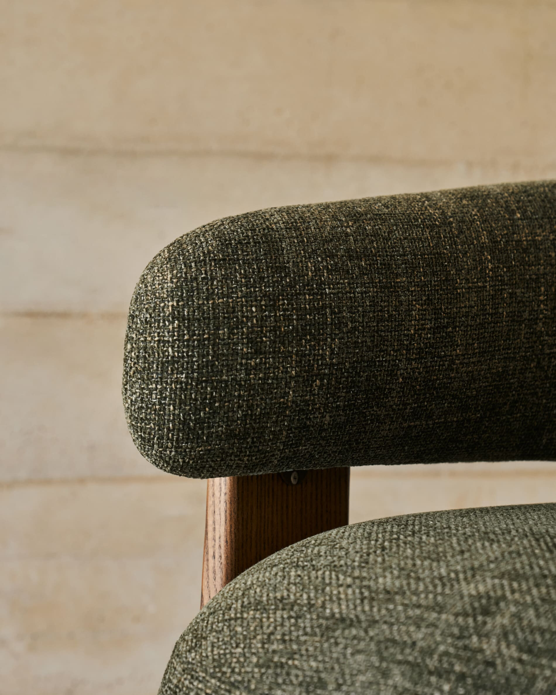 Kave Home Fauteuil 'Granite' Chenille en essenhout, kleur Groen