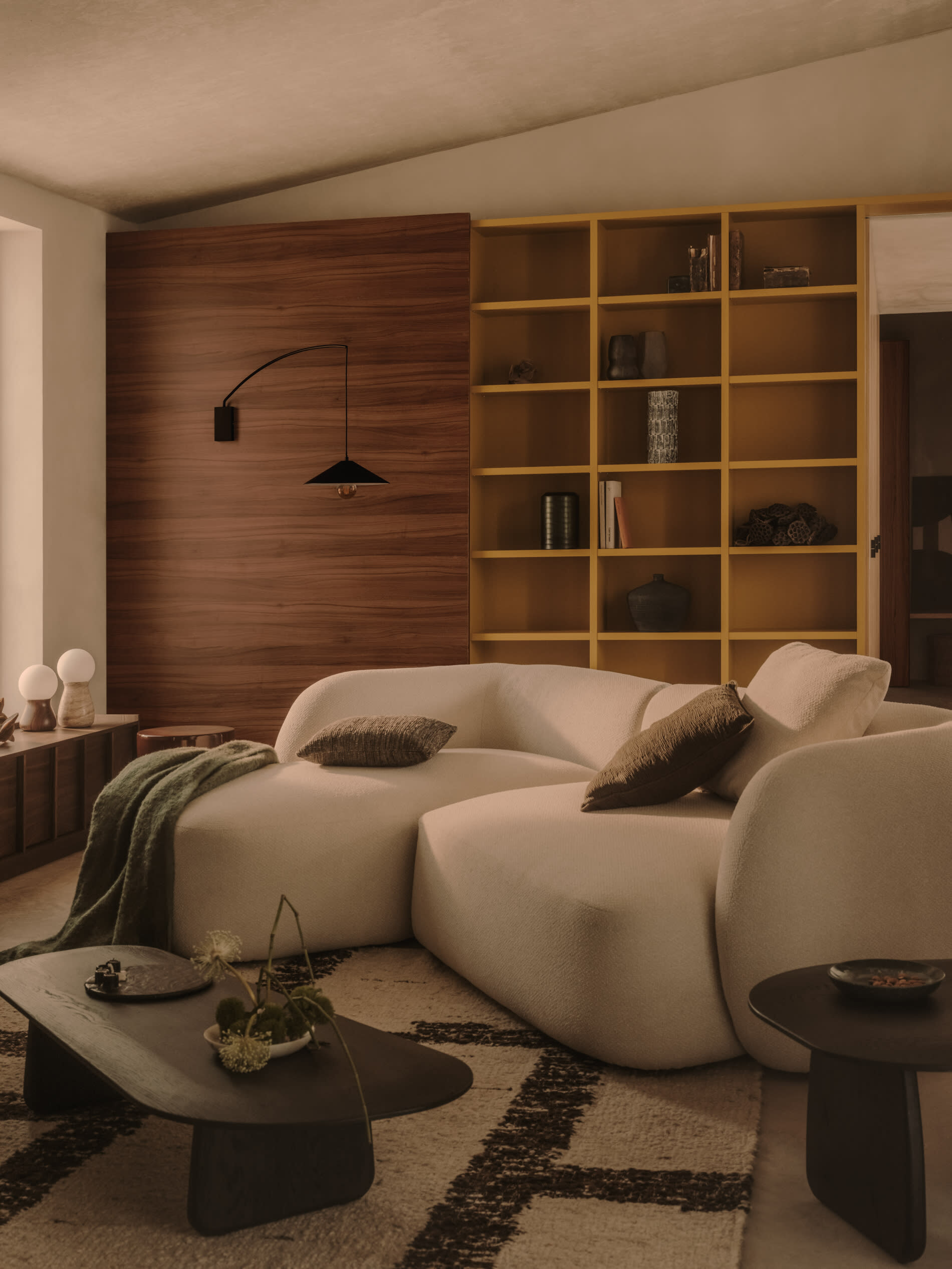 Kave Home Organische Salontafel 'Pirita' Eikenhout, 146 x 64cm, kleur Zwart