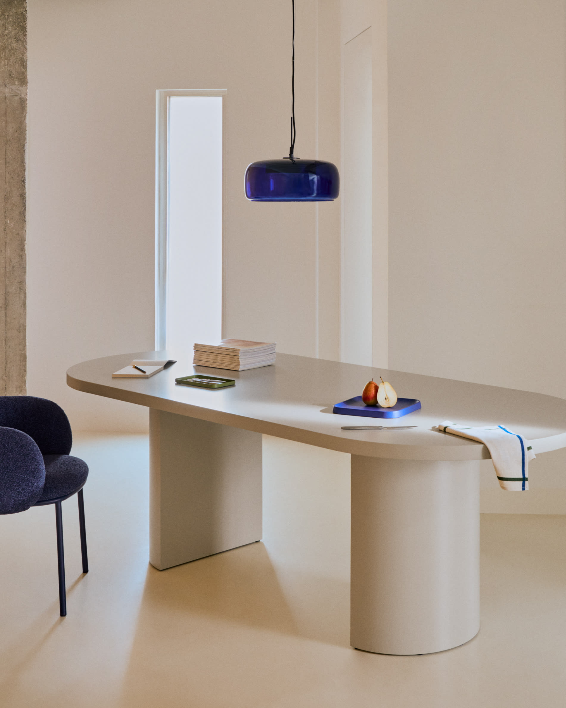 Kave Home Ovale Eettafel 'Nealy' 240 x 100cm, kleur Ecru