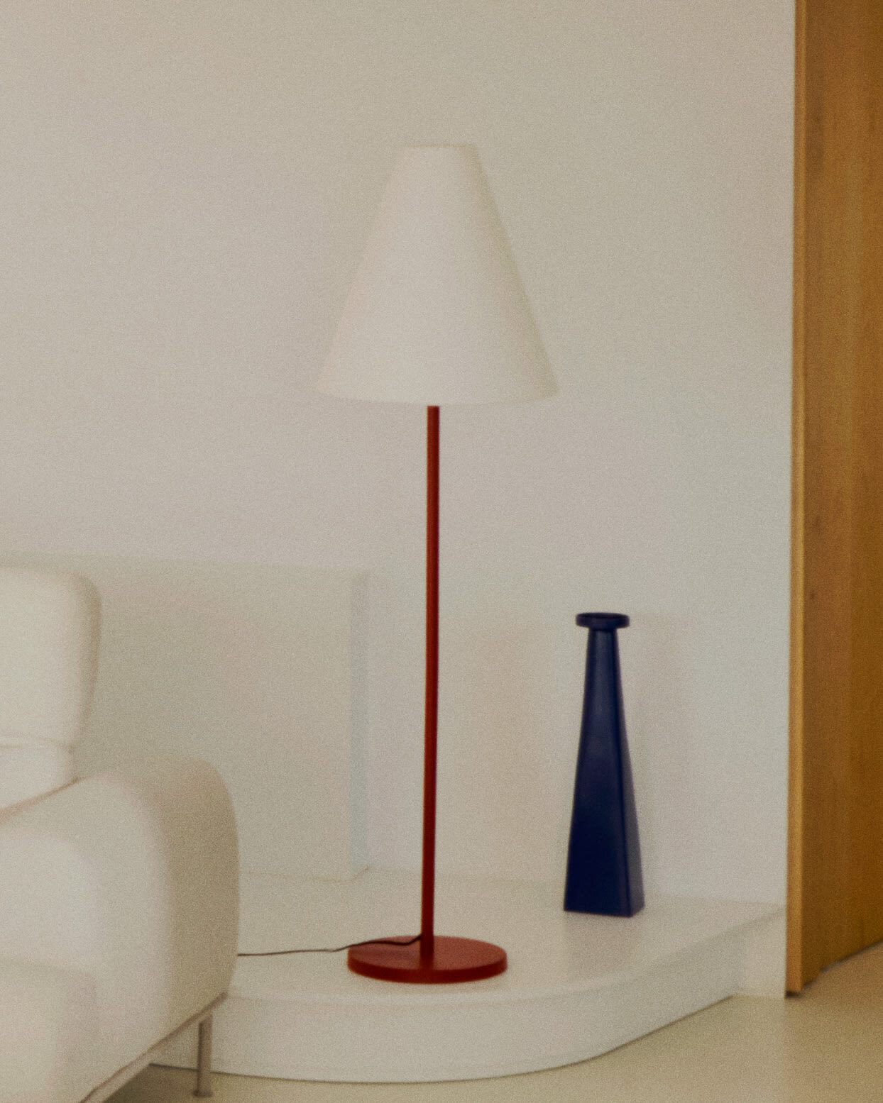 Kave Home Vloerlamp 'Navat' 160cm, kleur Terracotta