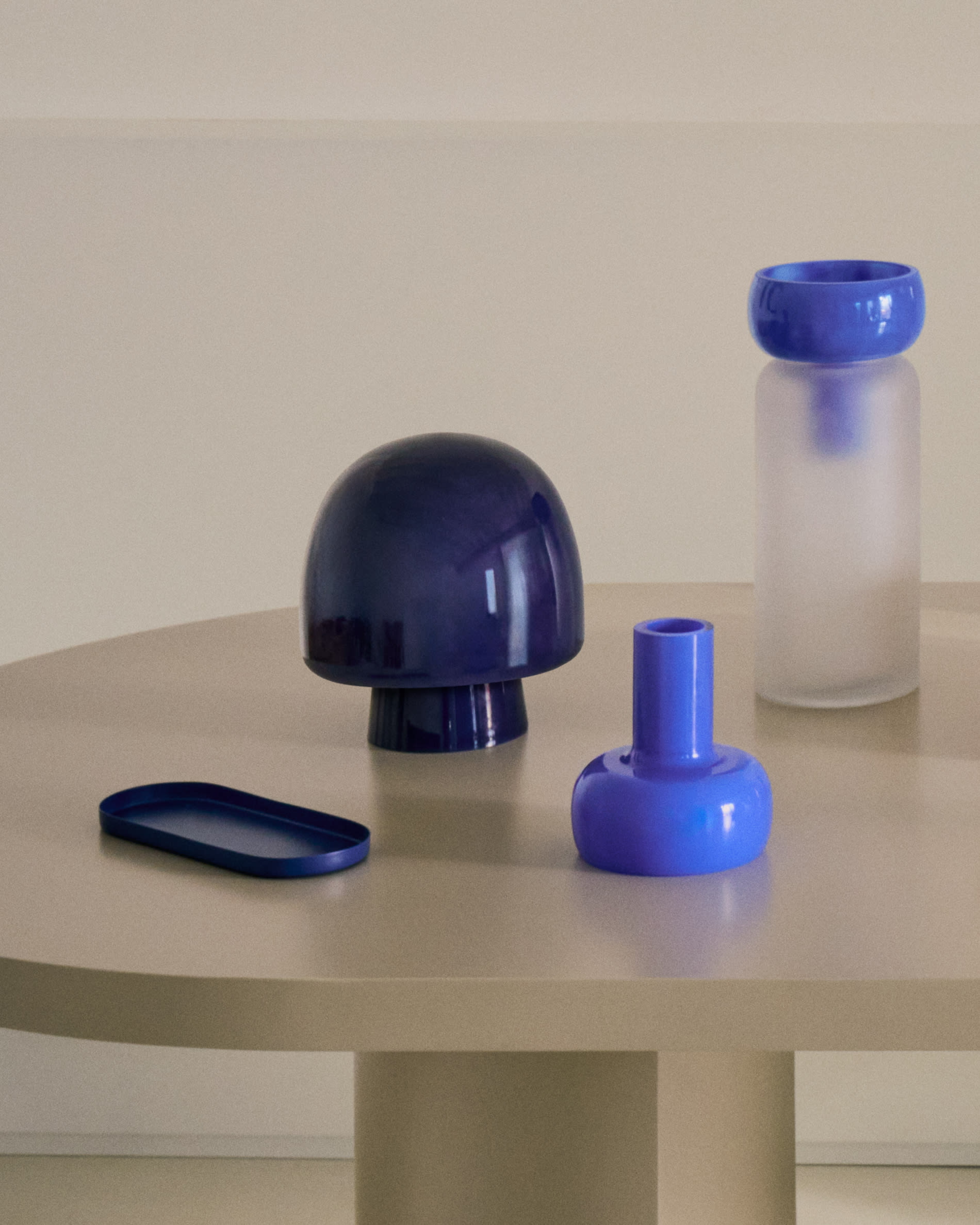 Kave Home Tafellamp 'Reig' Glas, 20cm, kleur Blauw