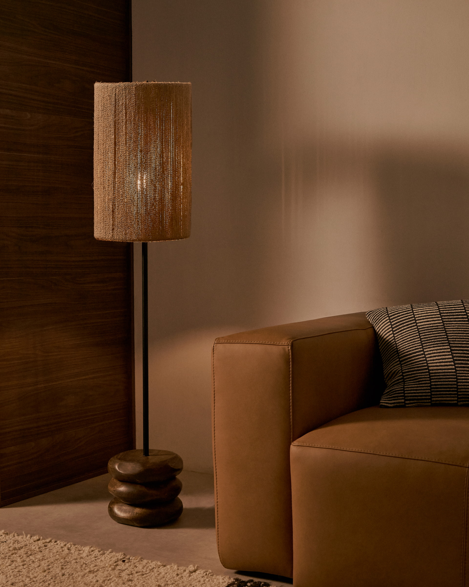 Kave Home Vloerlamp 'Kor' Acaciahout en jute, 147cm