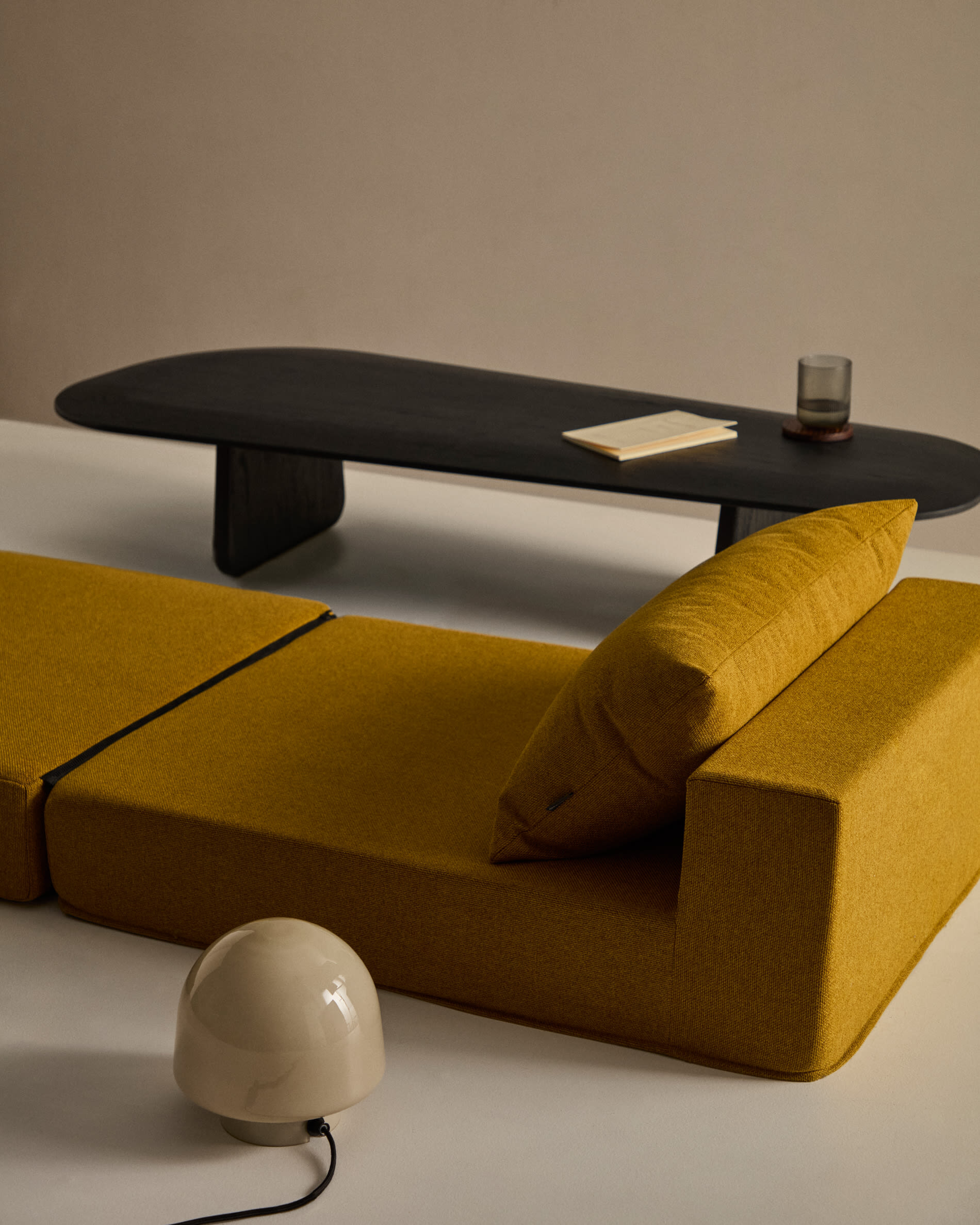 Kave Home Vouwbed 'Arty' 70 x 200cm, kleur Mosterdgeel