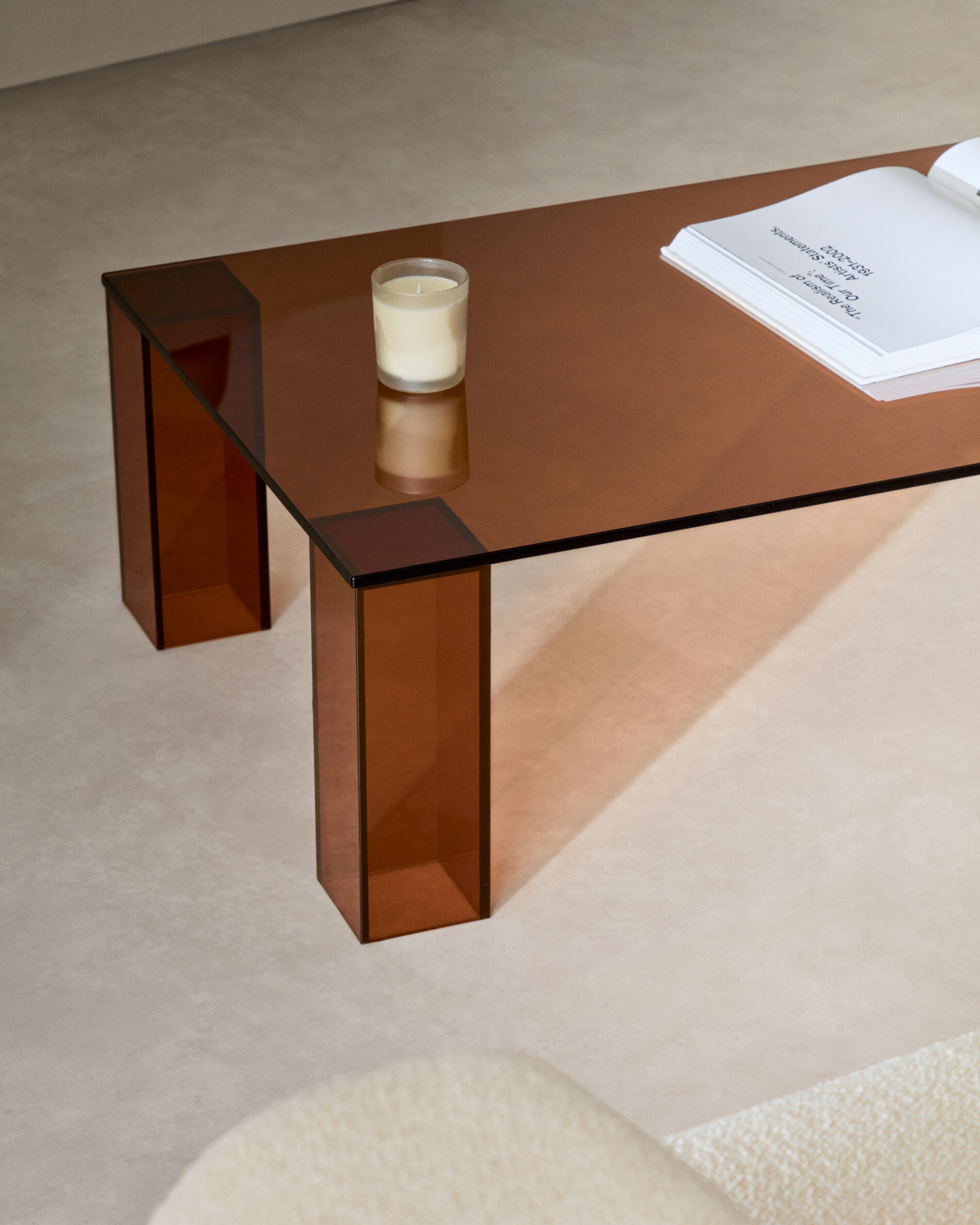 Kave Home Salontafel 'Adularia' Glas, 140 x 60cm, kleur Bruin