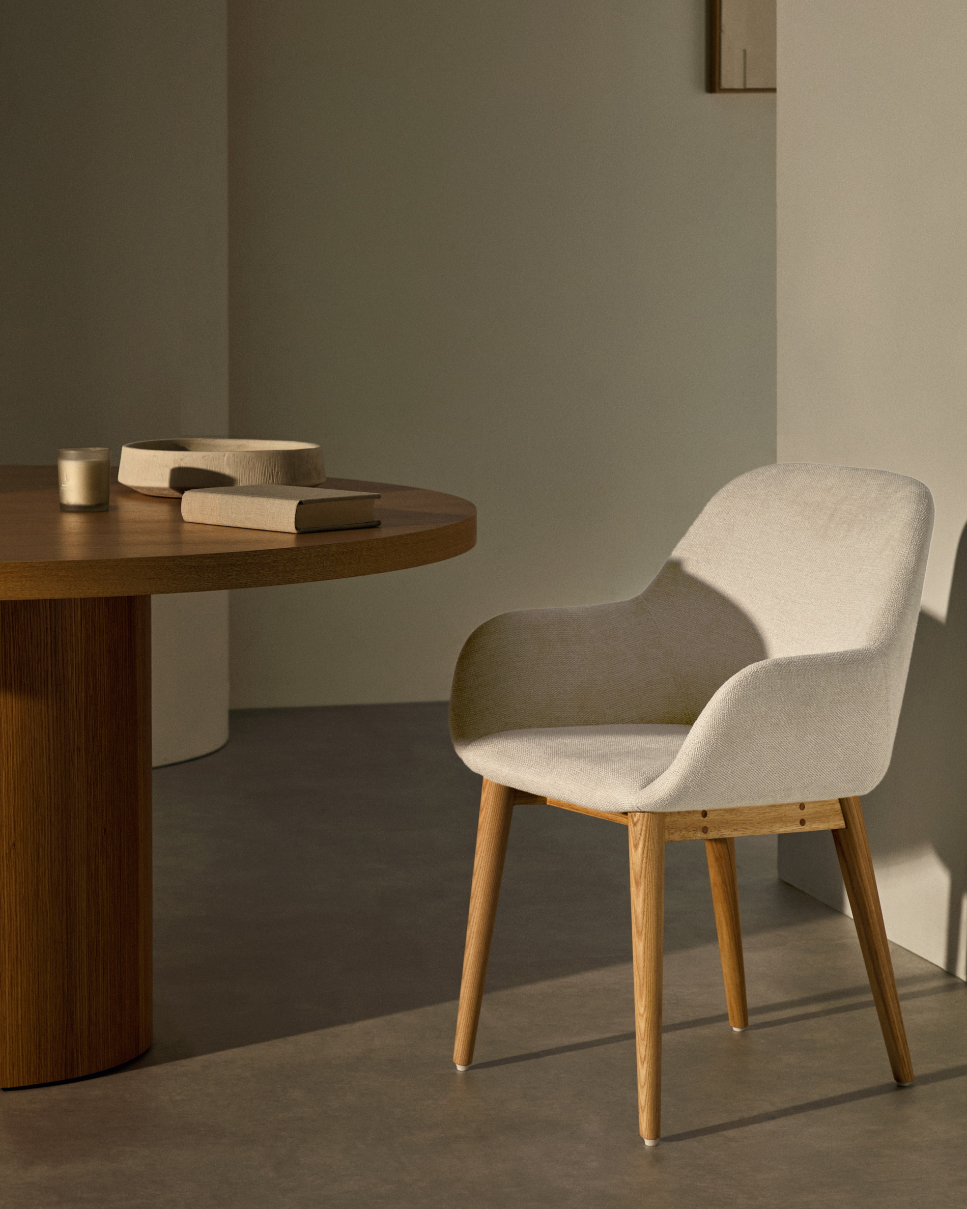 Kave Home Eetkamerstoel 'Konna' kleur Beige/Naturel