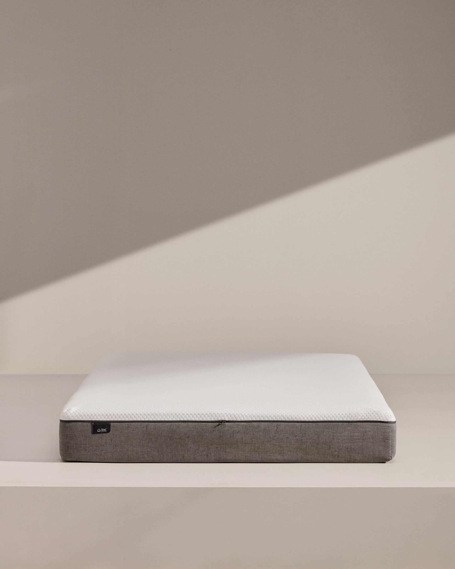 Kave Home Traagschuim-matras 'Eva' visco-elastisch met afneembare hoes, maat 150 x 200 cm