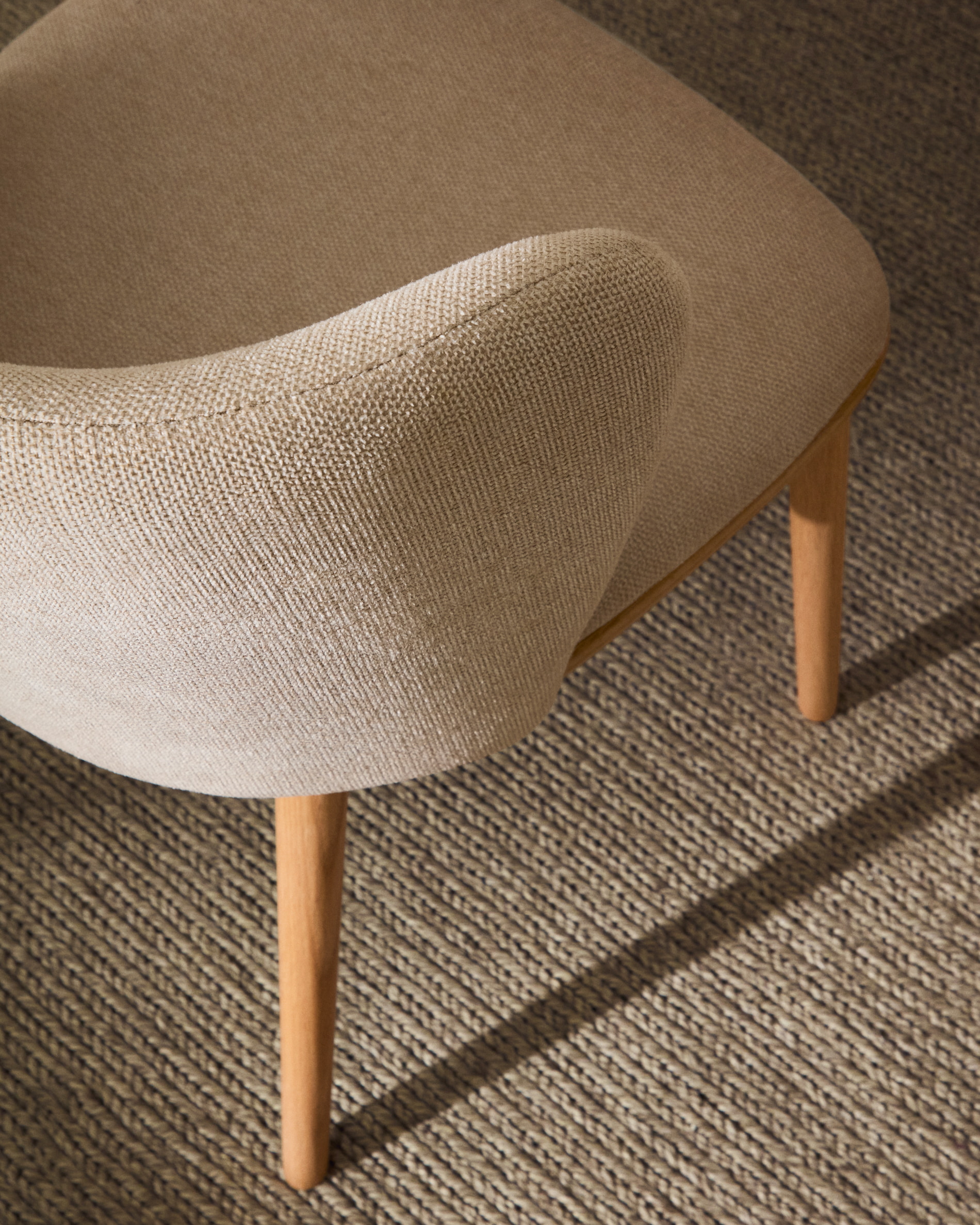 Kave Home Eetkamerstoel 'Ciselia' Chenille, kleur Beige