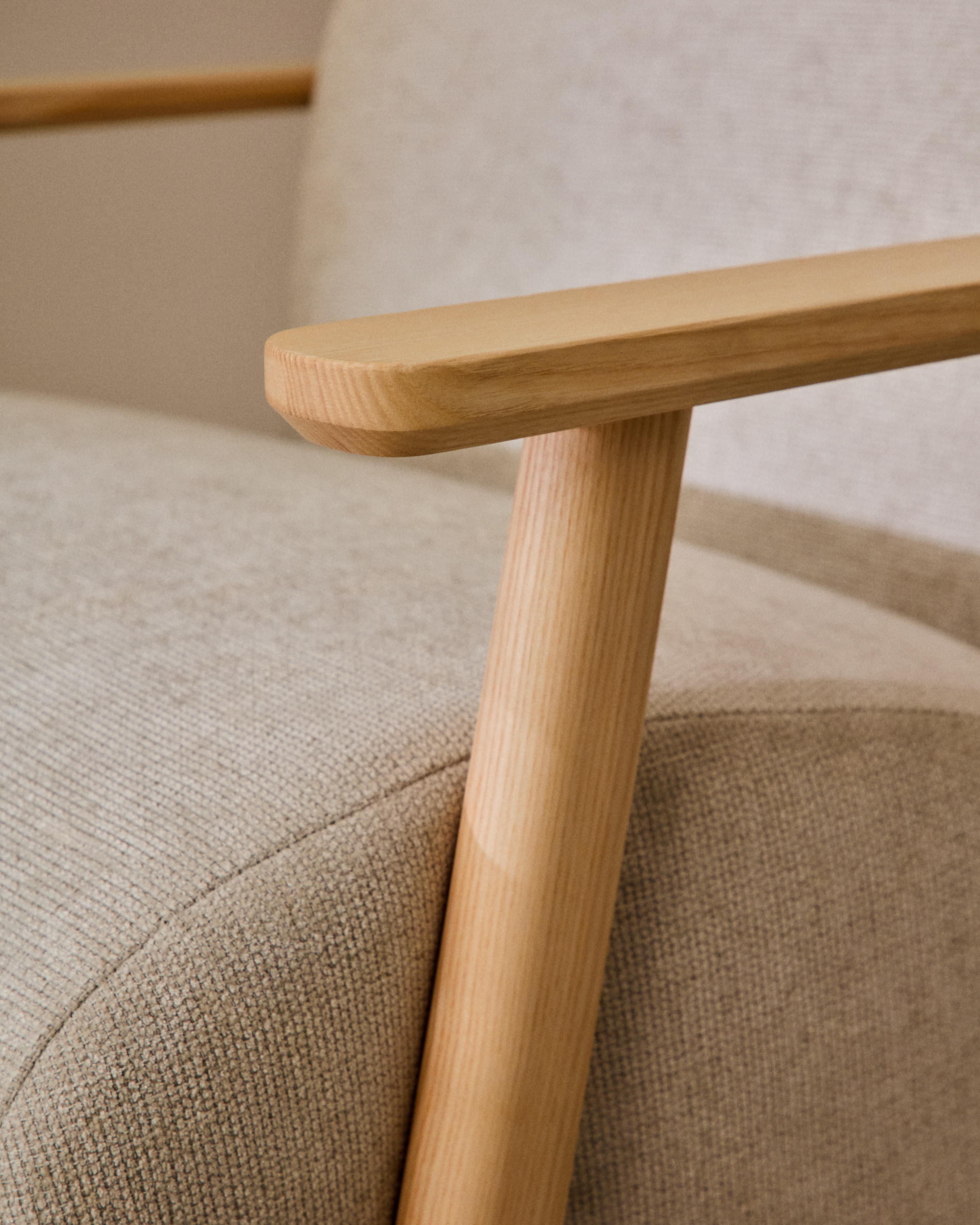 Kave Home Fauteuil 'Meghan' Chenille, kleur Beige/Naturel