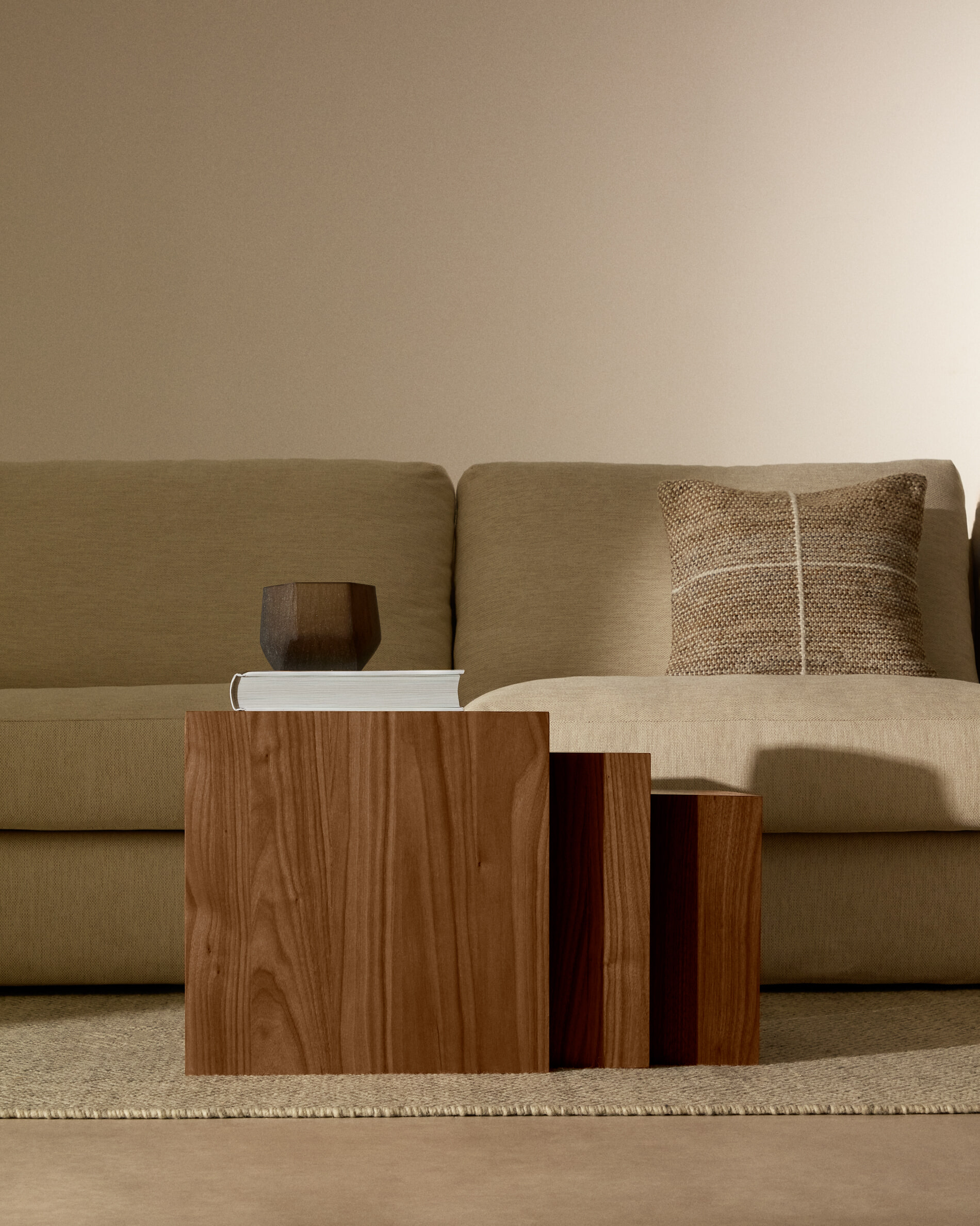 Kave Home Bijzettafel 'Litto' Walnoot, Set van 3 stuks, kleur Bruin