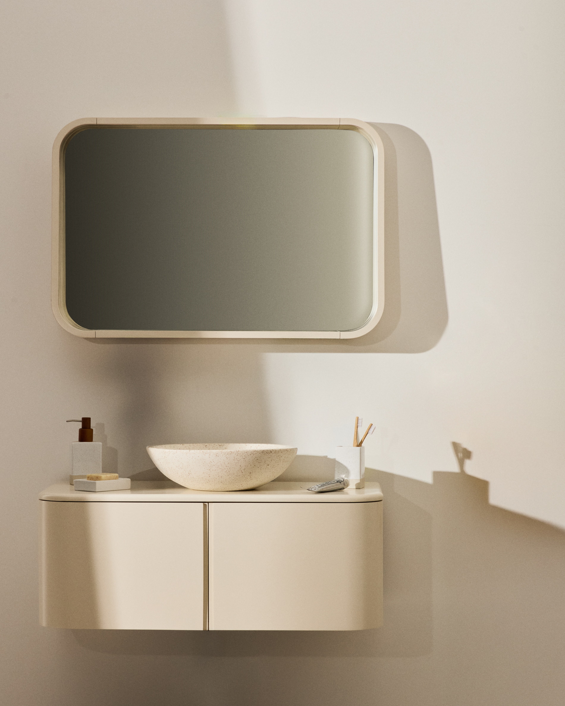 Kave Home Spiegel 'Salaya' 60 x 90cm, kleur Beige
