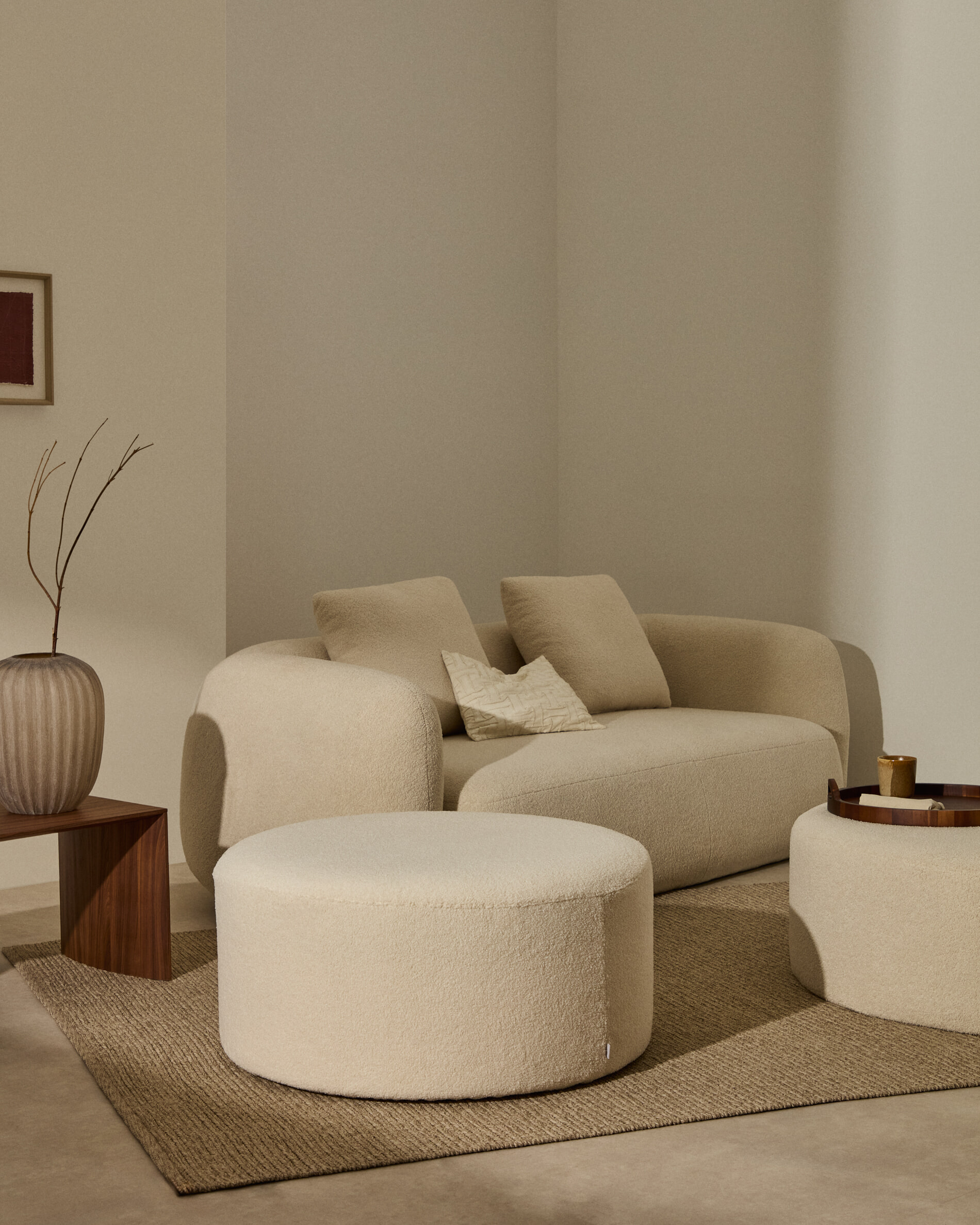 Kave Home Poef 'Kaeli' Bouclé, 120cm, kleur Ecru