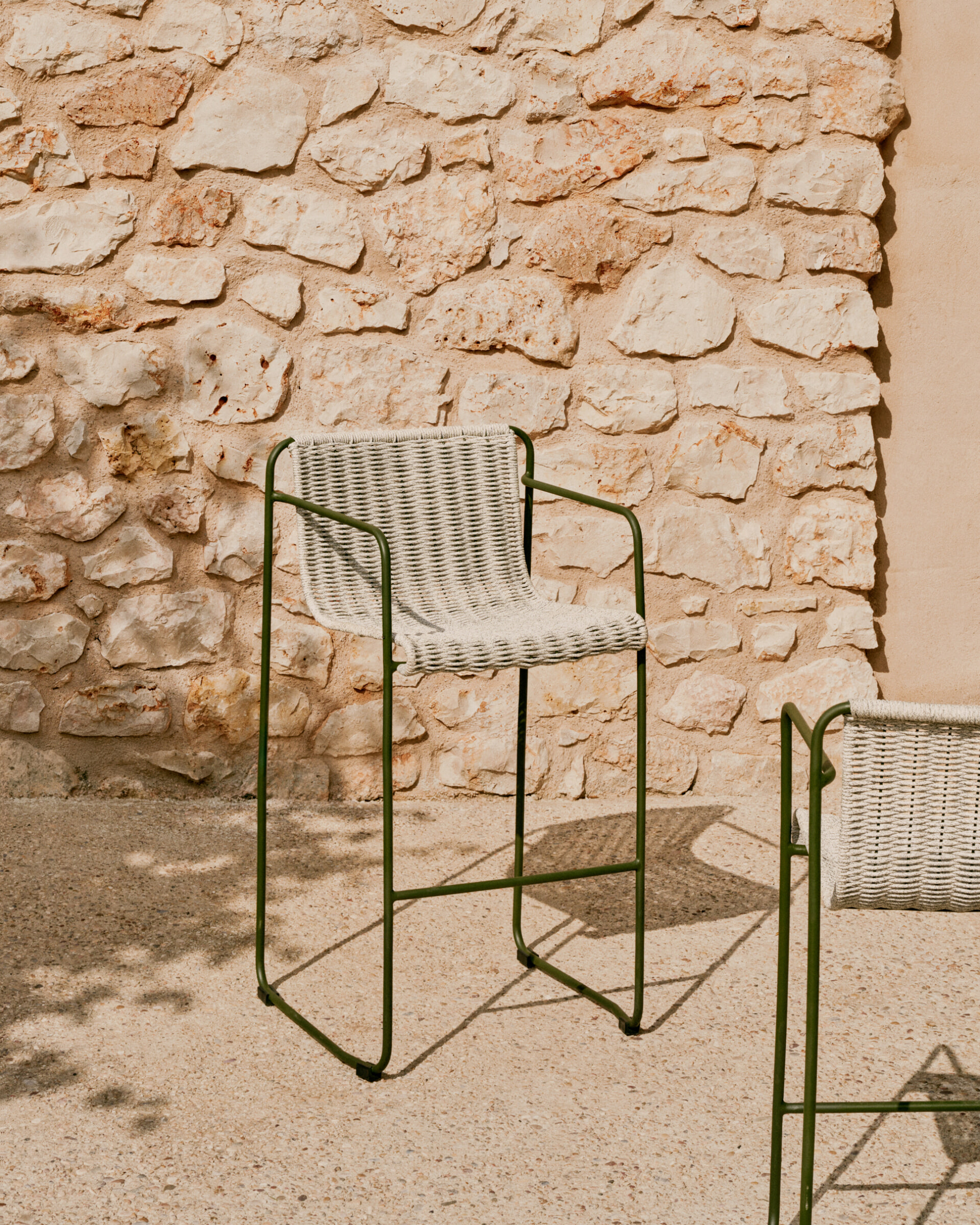 Kave Home Outdoor Barkruk 'Maurina' Touw en staal, kleur Grijs (zithoogte 75cm)