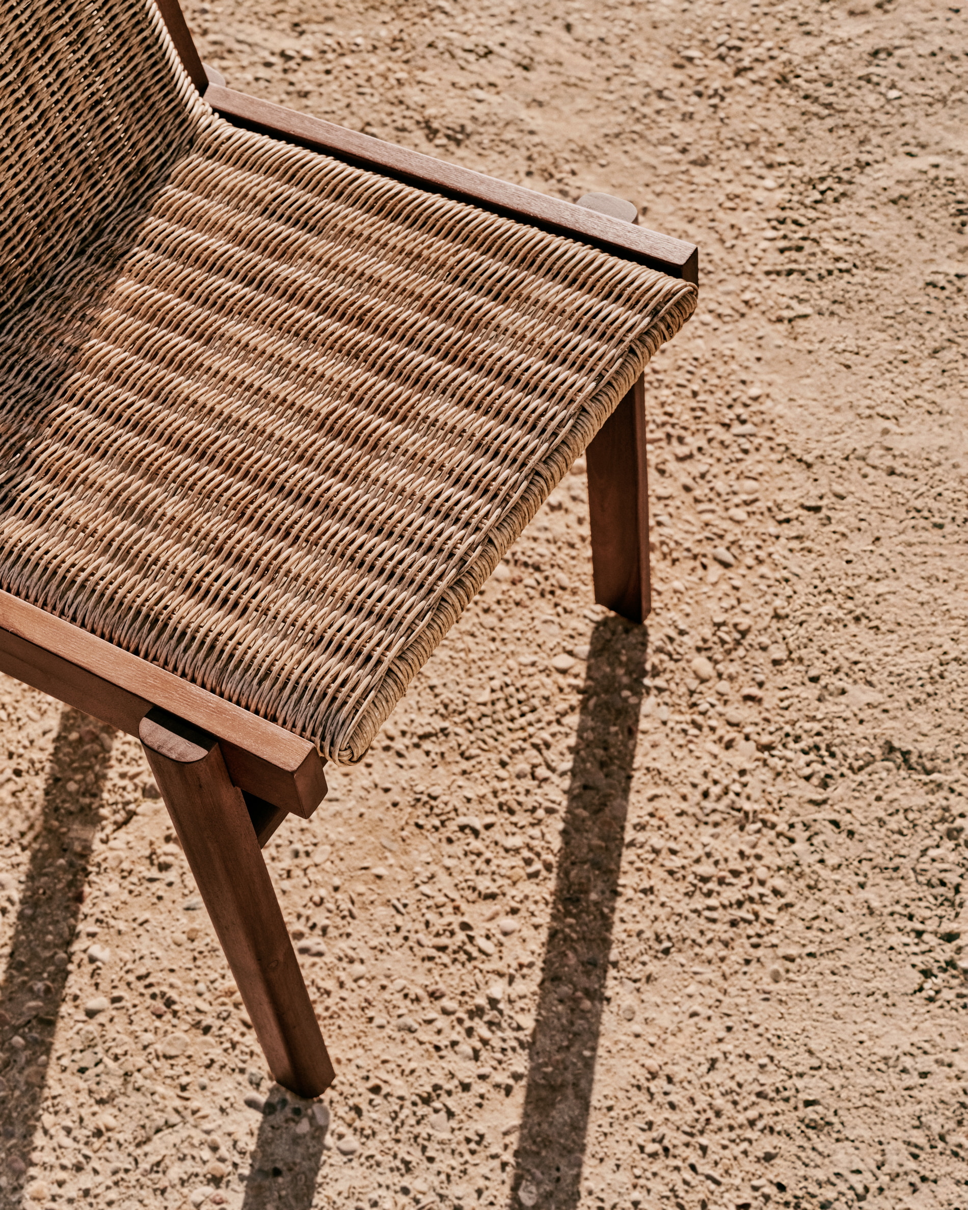 Kave Home Tuinstoel 'Itani' Acaciahout en rattan