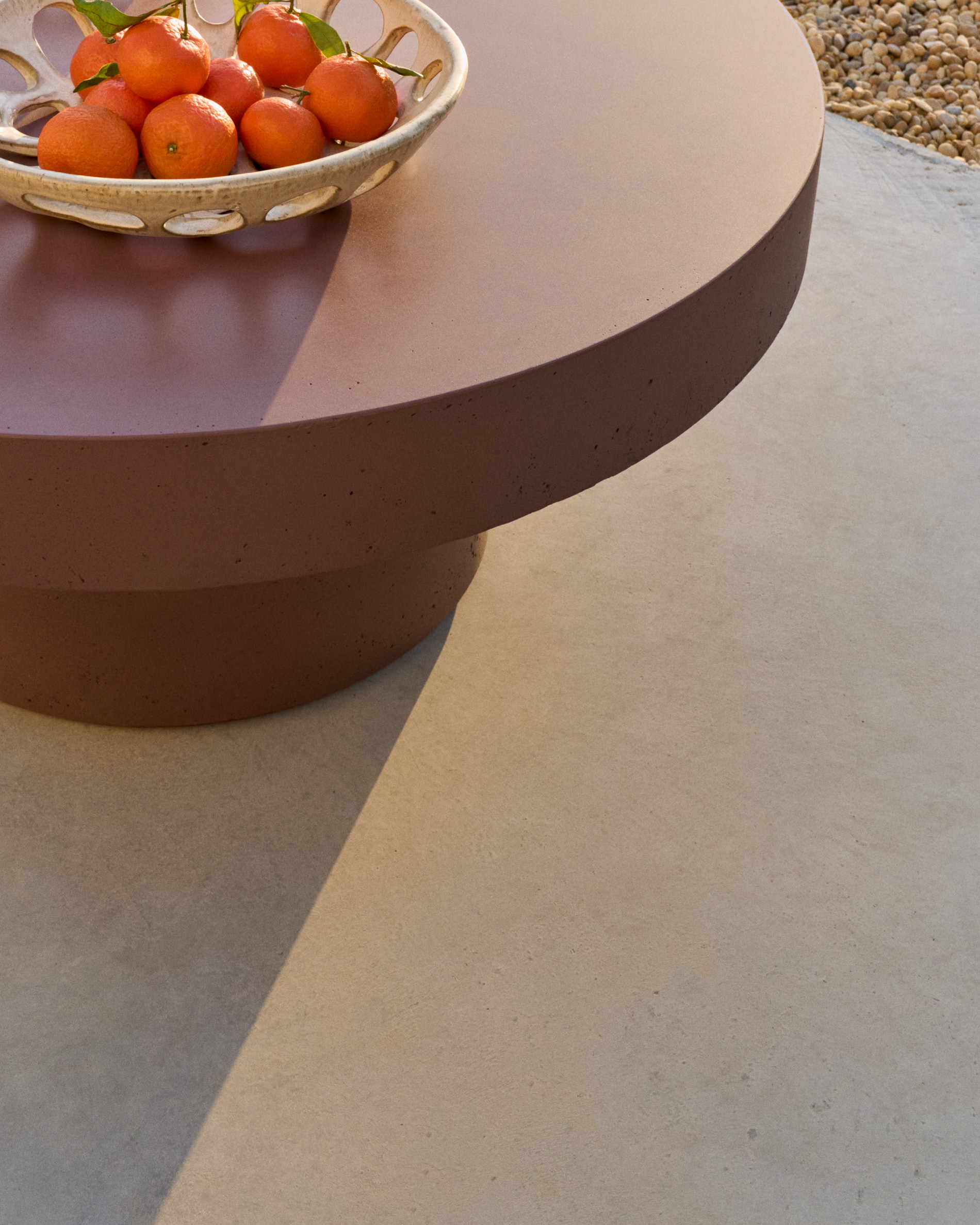 Kave Home Ronde Salontafel 'Aiguablava' Beton, 66cm, kleur Terracotta